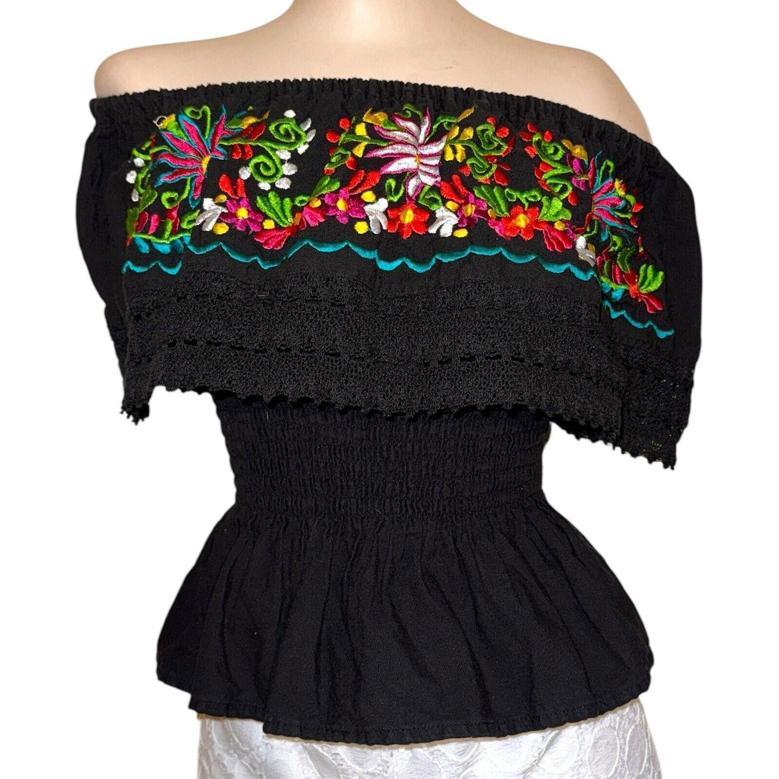 Designer Vintage Black Embroidered Mexican Fiesta Lace Trim Top Sz M Size M / US 6-8 / IT 42-44 - 1 Thumbnail