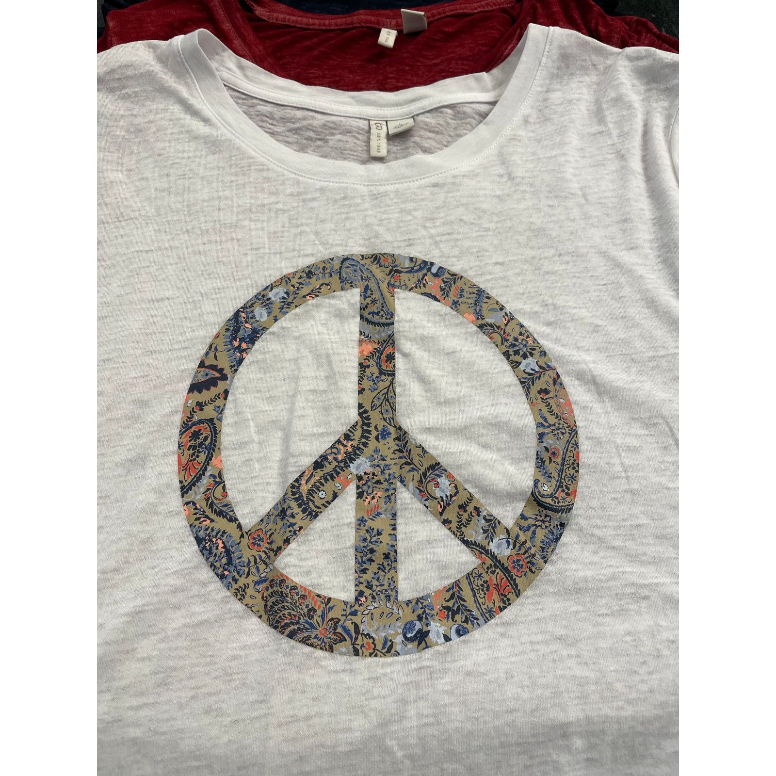 Other CATO 3 ladies tees, navy, red and white with peace sign. LG Size L / US 10 / IT 46 - 2 Thumbnail