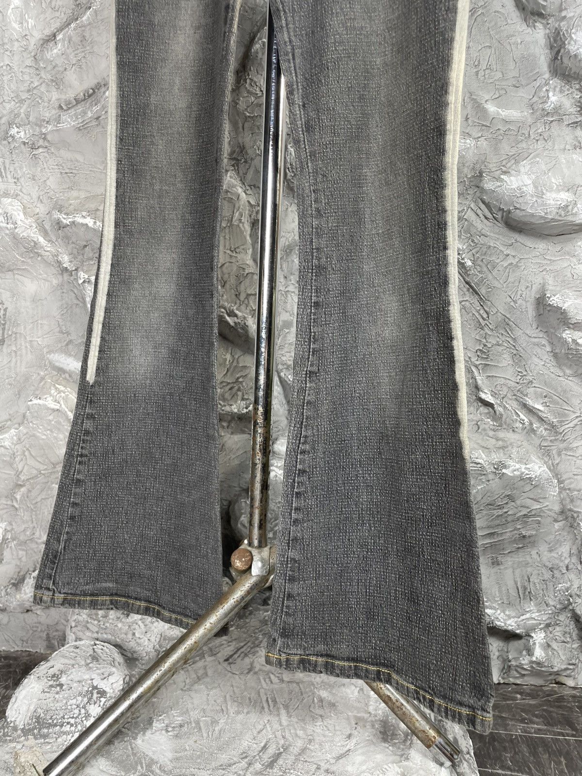 Hysteric Glamour 2000s Textured Fade Flared Jeans Y2K Japanese LGB DG style Size 30" / US 8 / IT 44 - 6 Thumbnail