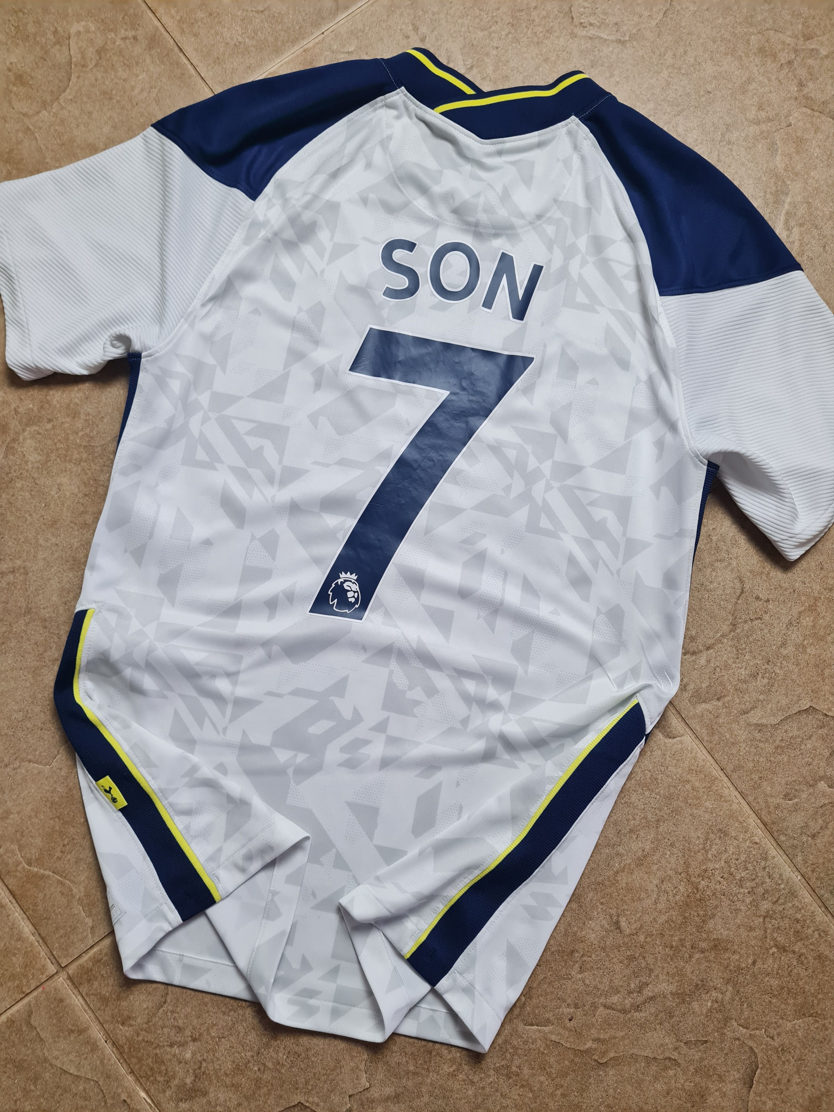 Nike TOTTENHAM HOTSPUR 2020/21 FOOTBALL SHIRT SOCCER NIKE SON # 7 Size US S / EU 44-46 / 1 - 21 Thumbnail
