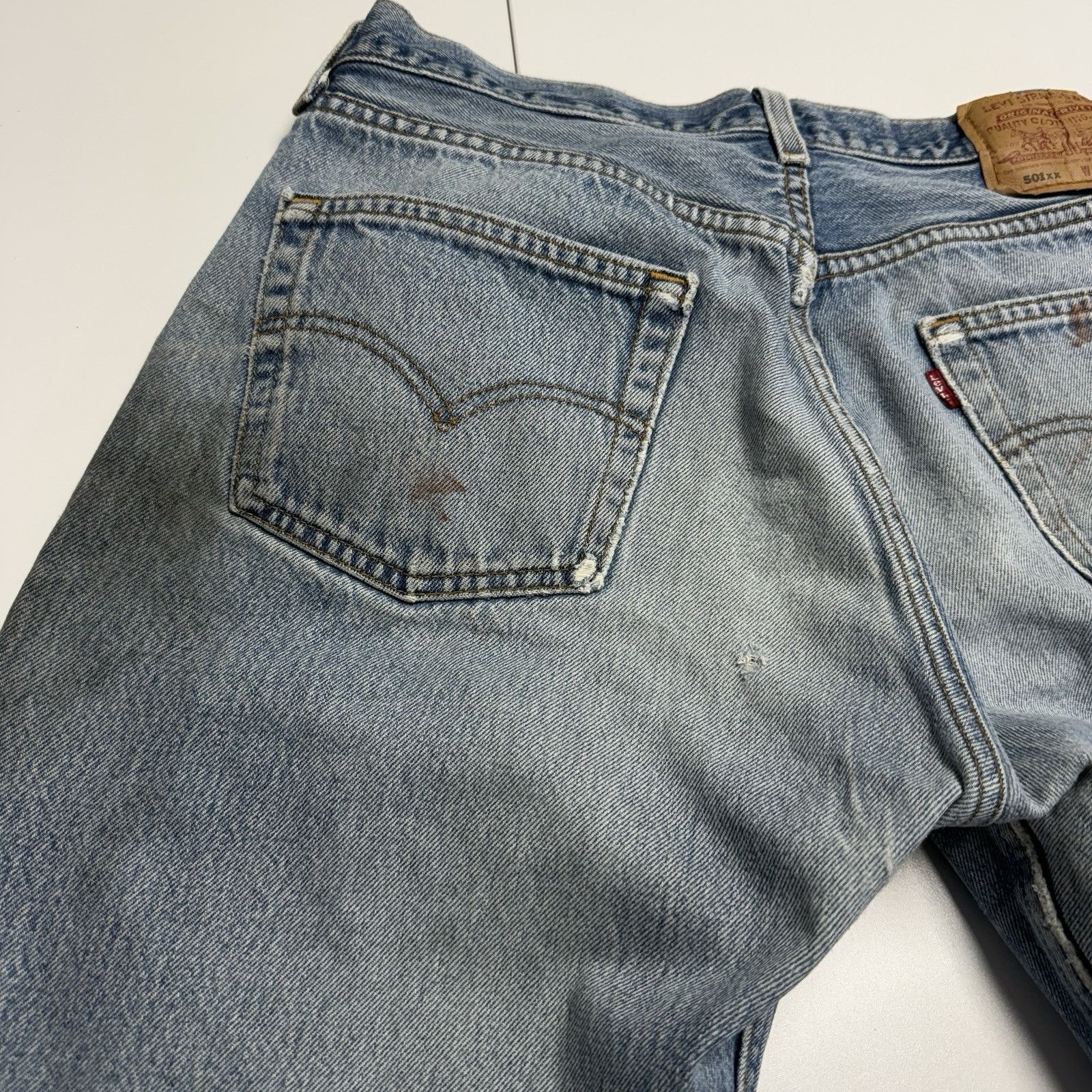Levi's Vintage 90s Levis 501xx Jeans Made In USA Mens 35x34 (32x30) Size US 35 - 8 Thumbnail