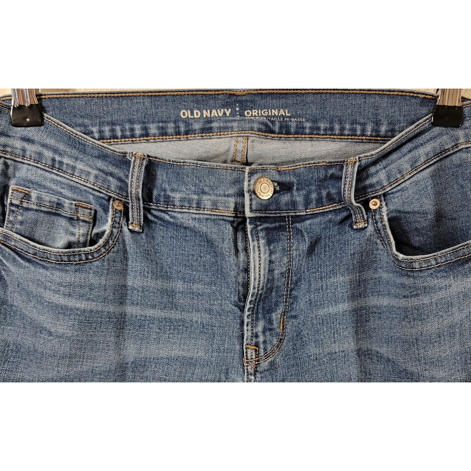 Old Navy Old Navy Blue Lightwashed 5 Pocket Mid Rise Jeans 10 Stretch Size 32" / US 10 / IT 46 - 2 Thumbnail