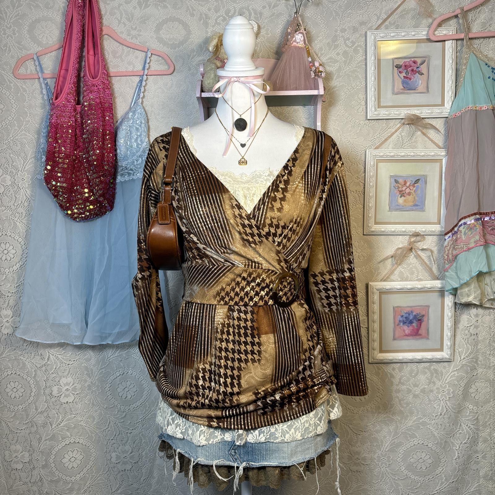 Nicole Club y2k office siren fairy blouse with ring detail Size XL / US 12-14 / IT 48-50 - 1 Thumbnail
