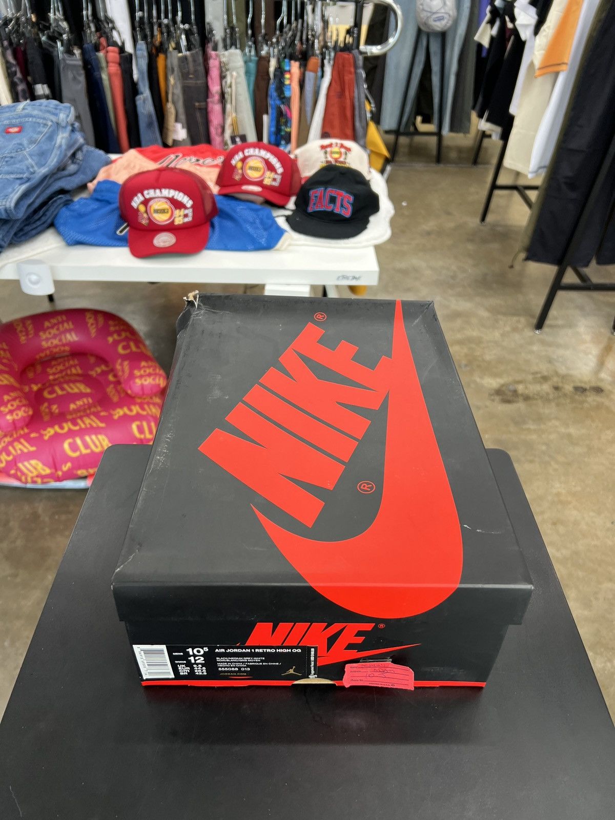 Jordan Brand × Nike Air Jordan 1 Shadow Sz. 10.5 (2018) Size US 10.5 / EU 43-44 - 12 Thumbnail