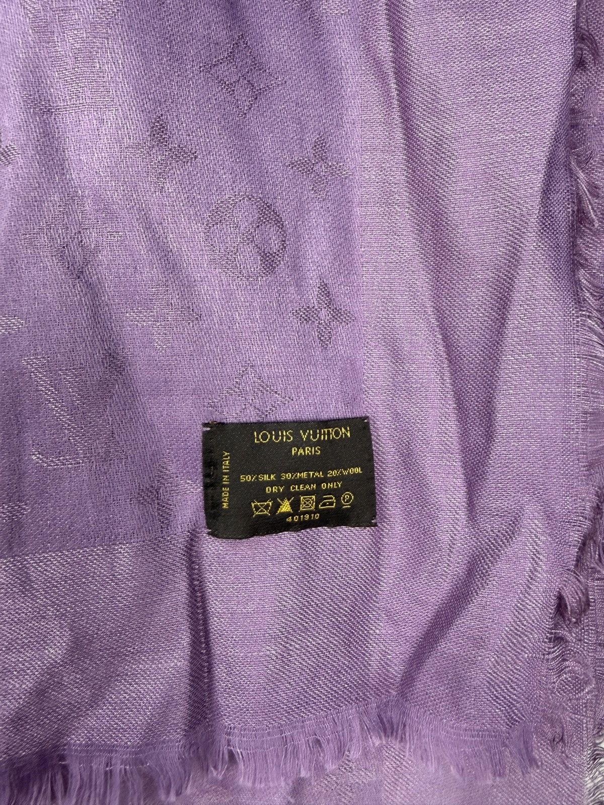 Louis Vuitton Louis Vuitton Monogram Logo Silk Scarf Size ONE SIZE - 4 Thumbnail