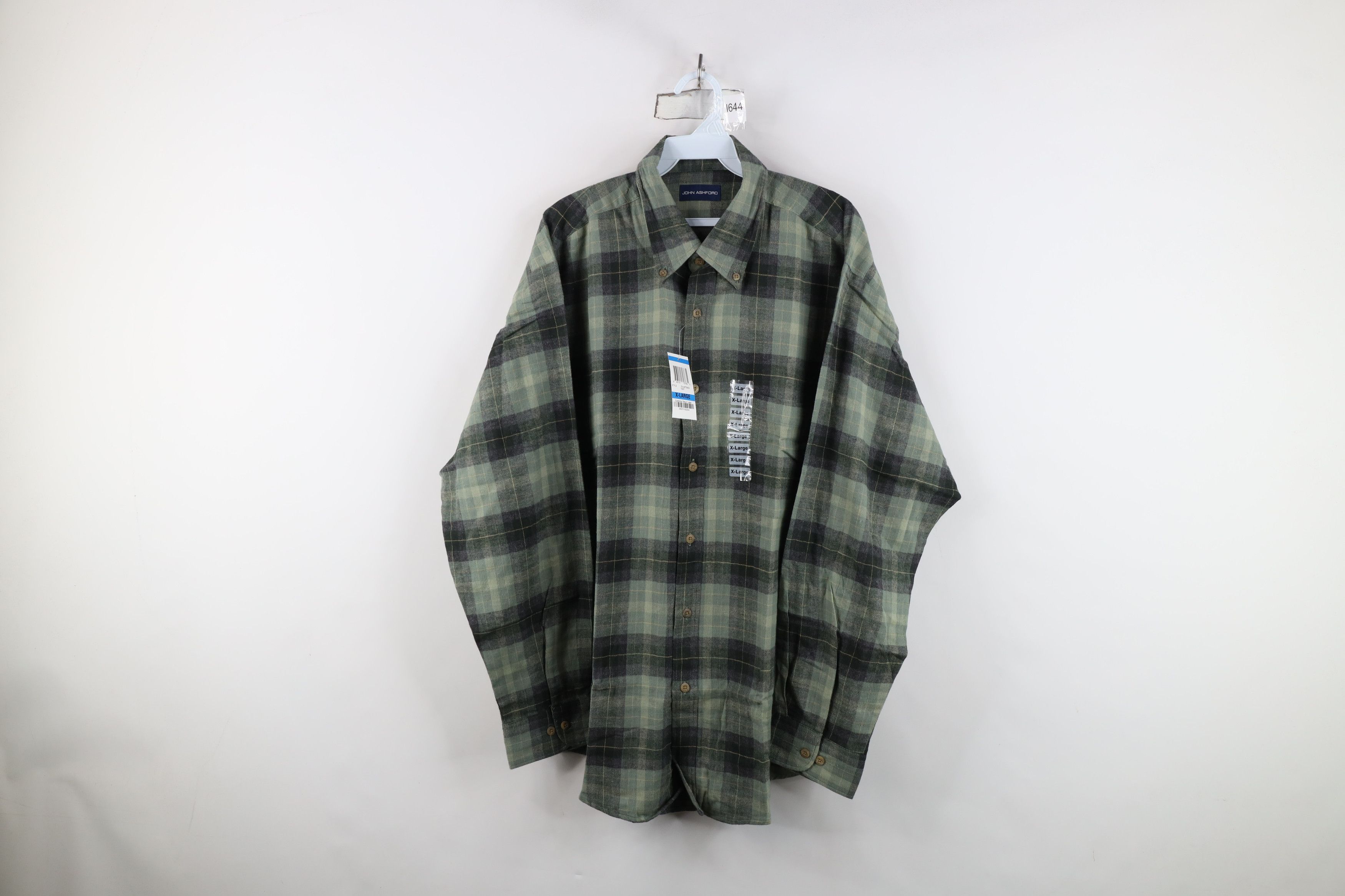 Vintage Deadstock Vintage Streetwear Plaid Flannel Button Down Shirt Size US XL / EU 56 / 4 - 1 Thumbnail