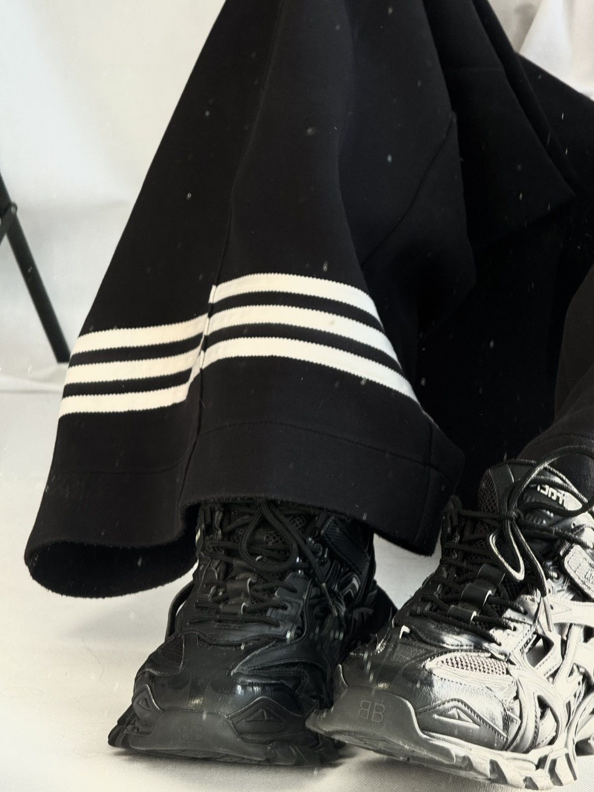 Adidas Adidas Balenciaga Style baggy Track Pants Hype Sweatpants Size US 32 / EU 48 - 9 Thumbnail