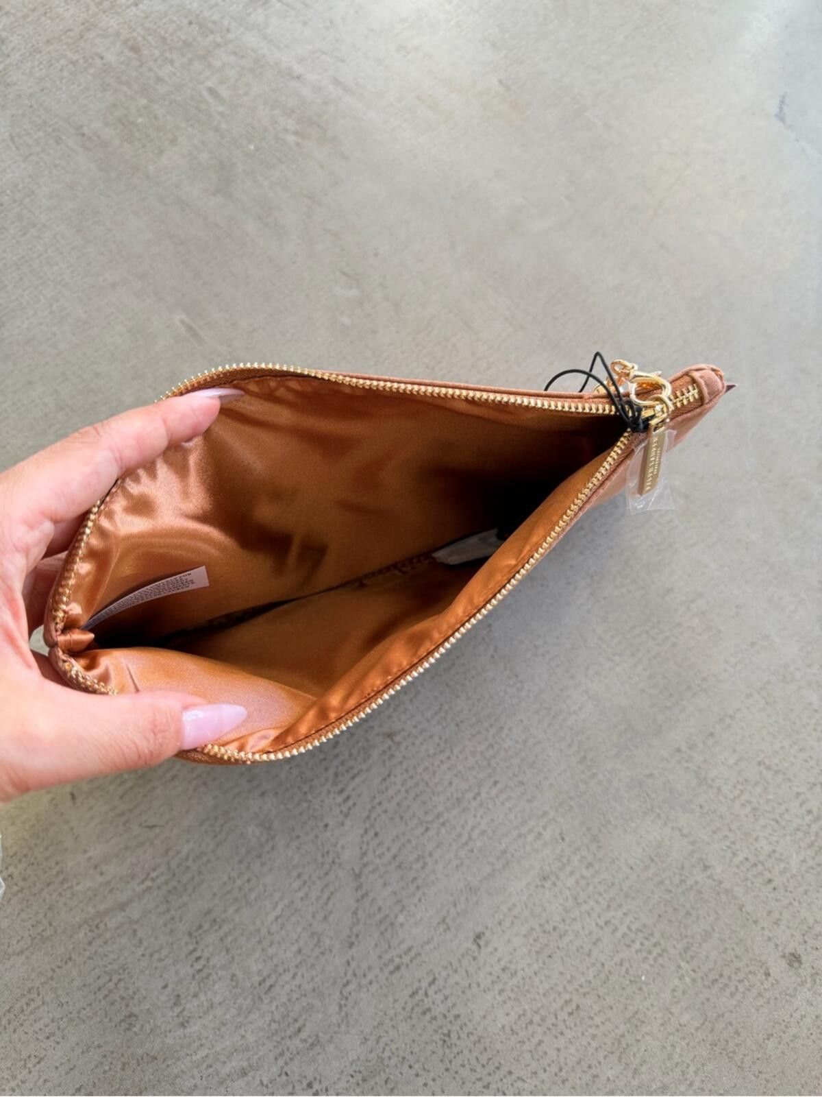 Polo Ralph Lauren Ralph Lauren / Suede Tassel Zip Cosmetic Bag / Tan Size ONE SIZE - 5 Thumbnail