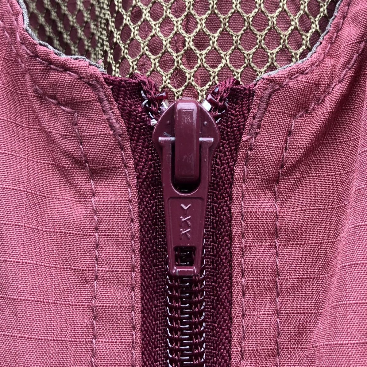 Montbell Vintage Mont-bell Wine Red Multi Pocket Cargo Vest Size US M / EU 48-50 / 2 - 9 Thumbnail