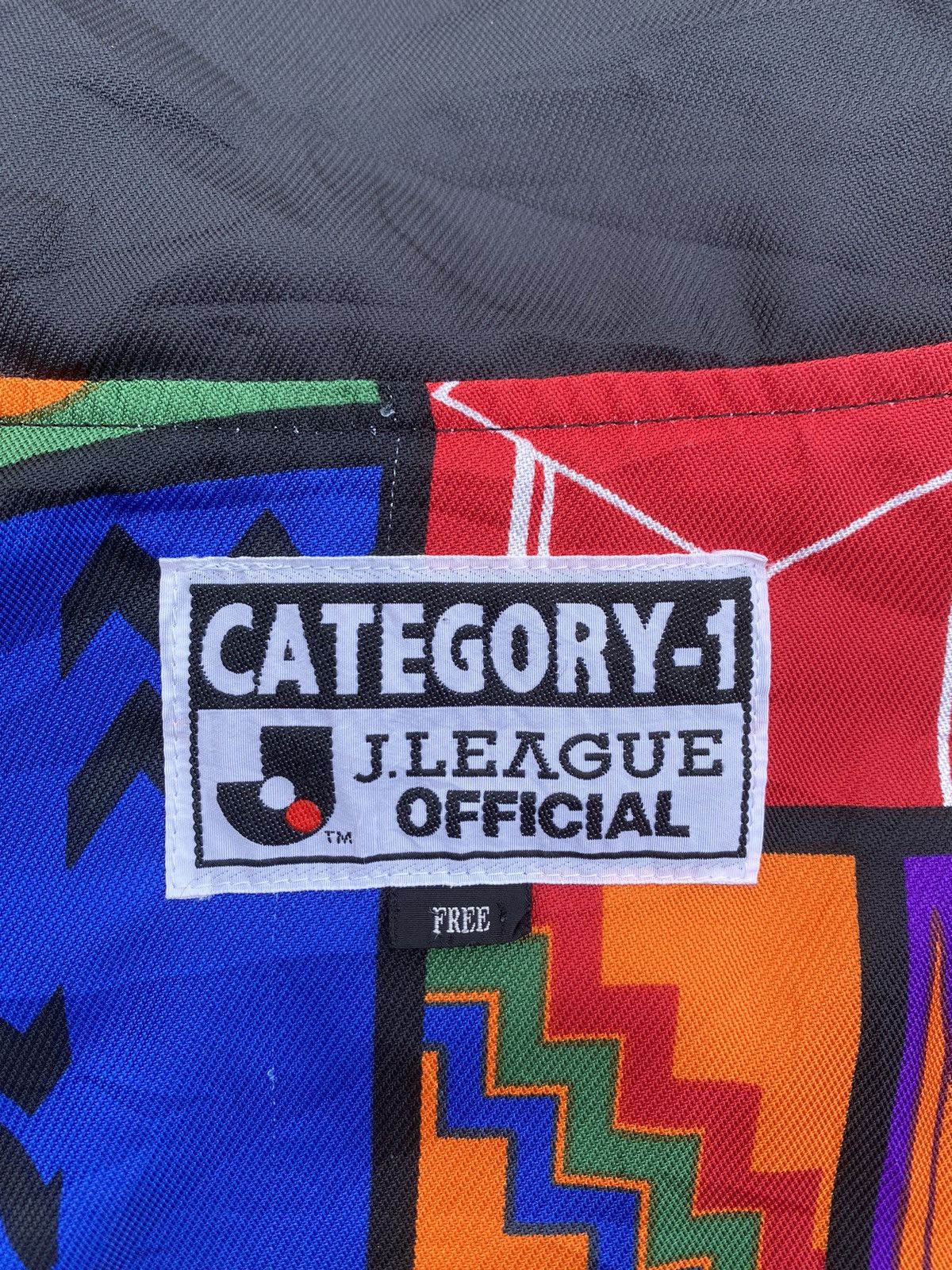 Japanese Brand Vtg 93s J.League Inaugural Seasons Reversible Bomber Jacket Size US L / EU 52-54 / 3 - 13 Thumbnail