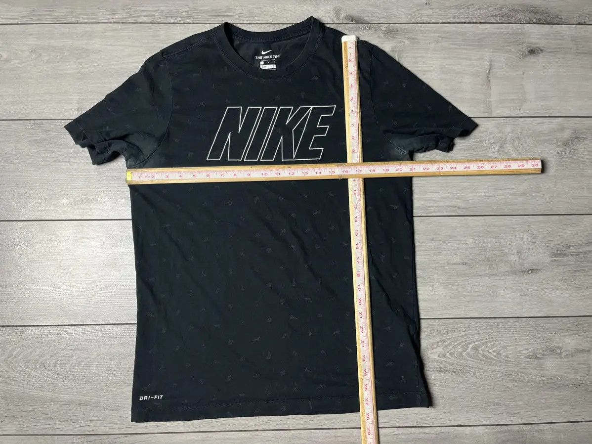 Nike Nike T-shirt box logo multi logo size Large Size US L / EU 52-54 / 3 - 7 Thumbnail