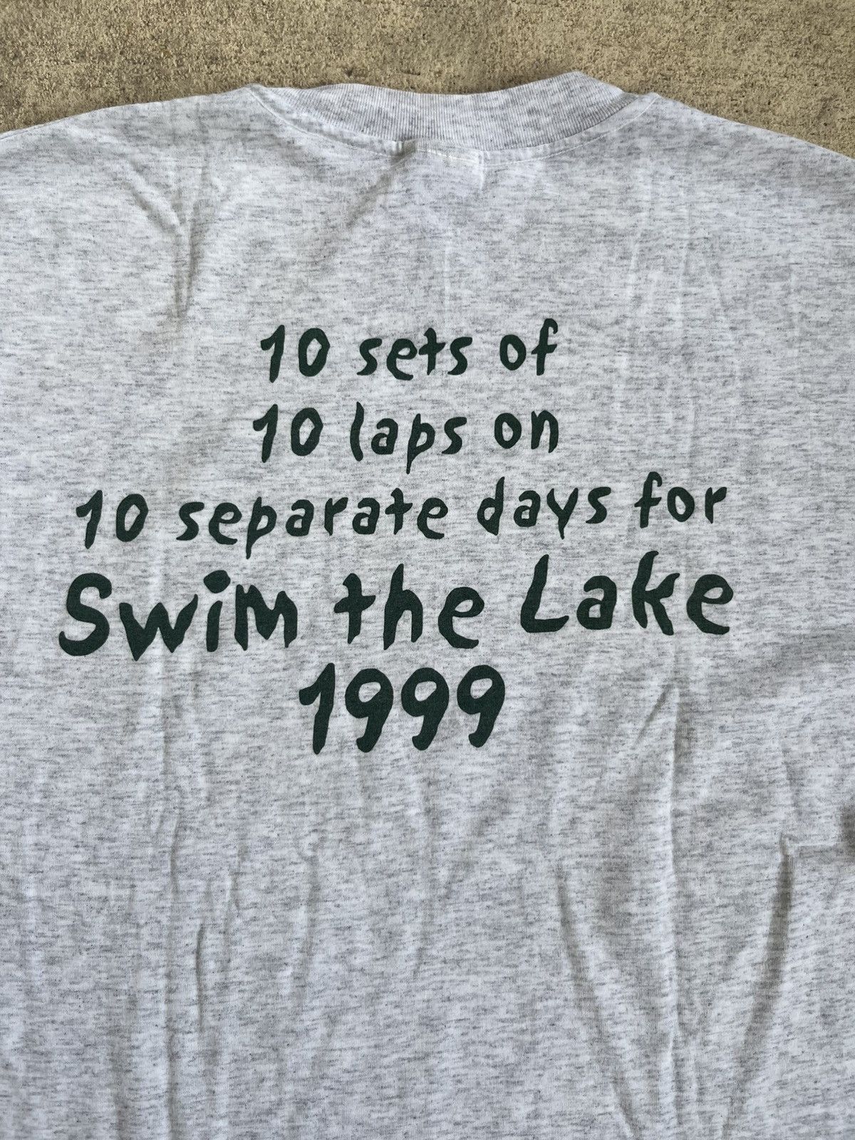 Hanes Vintage 1999 Swim The Lake Graphic T-Shirt Size US L / EU 52-54 / 3 - 5 Thumbnail
