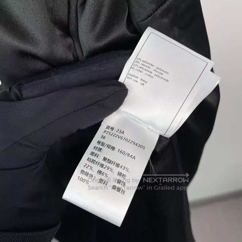 Chanel Chanel Black coat Size XS / US 0-2 / IT 36-38 - 2 Thumbnail