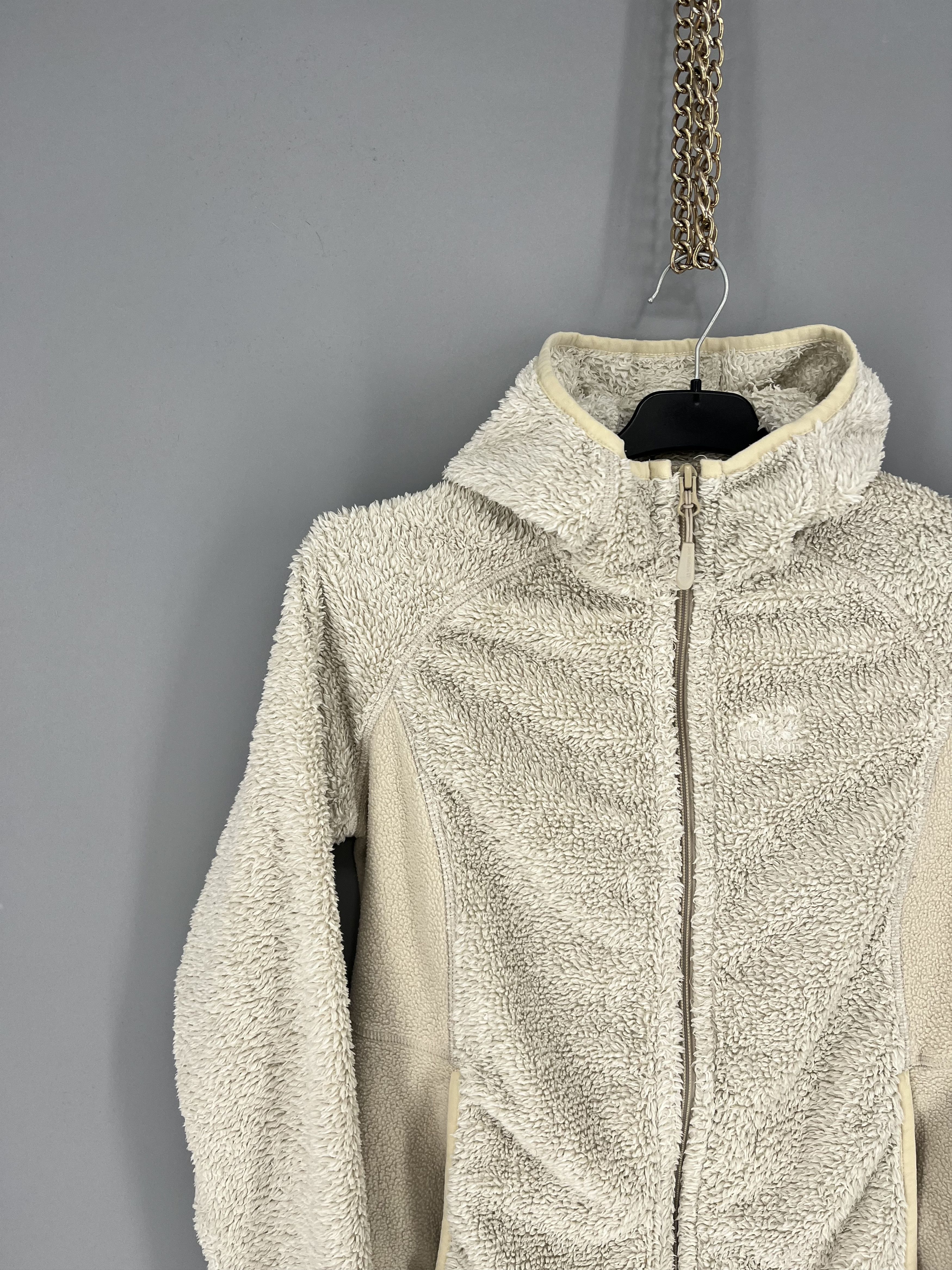 Jack Wolfskin Vintage Jack Wolfskin Big Paw Teddy Fleece Zip Hoodie Size S / US 4 / IT 40 - 4 Thumbnail