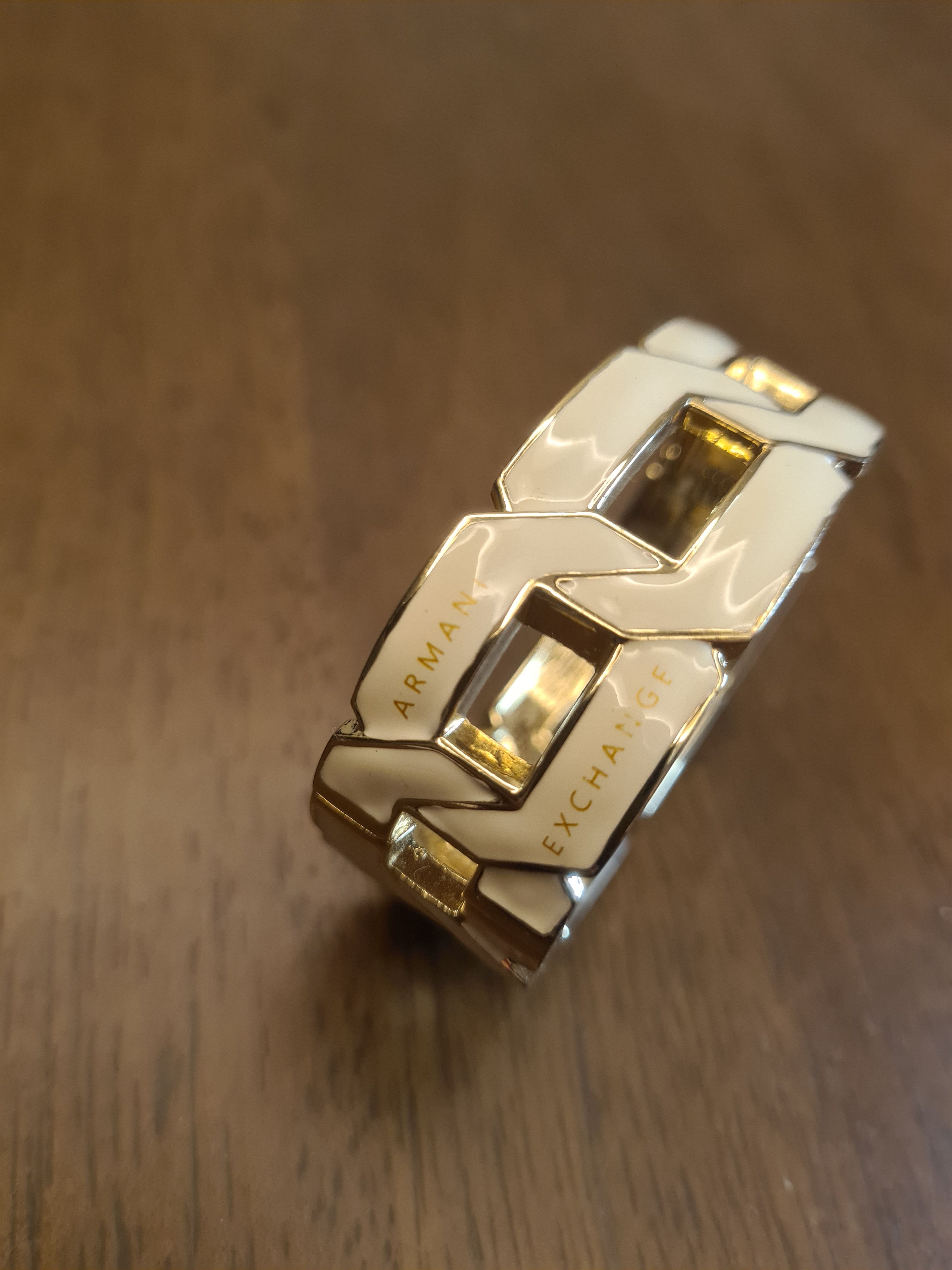 Armani Exchange Armani exchange white enamel gold hinge bracelet Size ONE SIZE - 2 Thumbnail