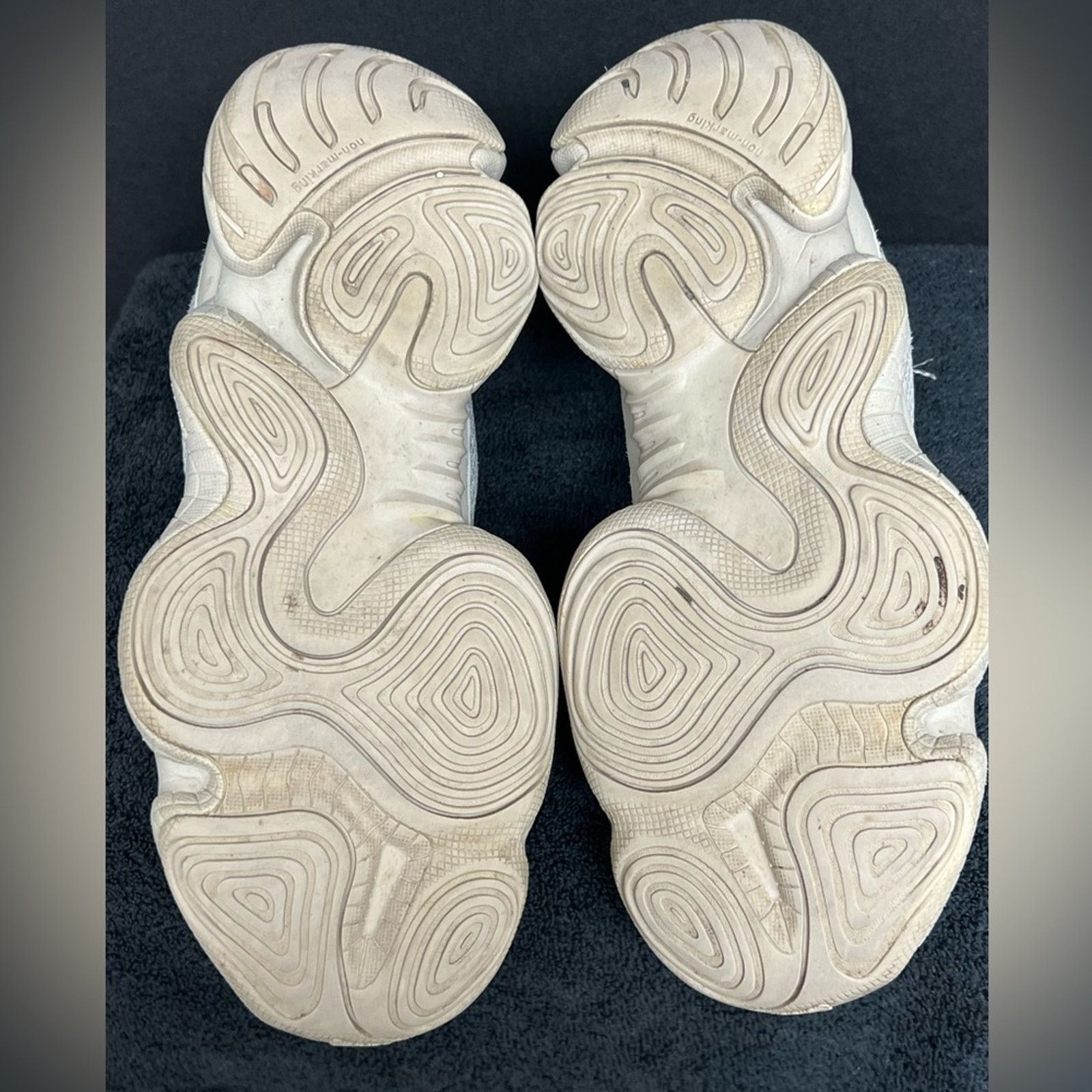 Adidas adidas Yeezy 500 Blush DB2908 Size 7 VNDS Size US 7 / EU 40 - 7 Thumbnail