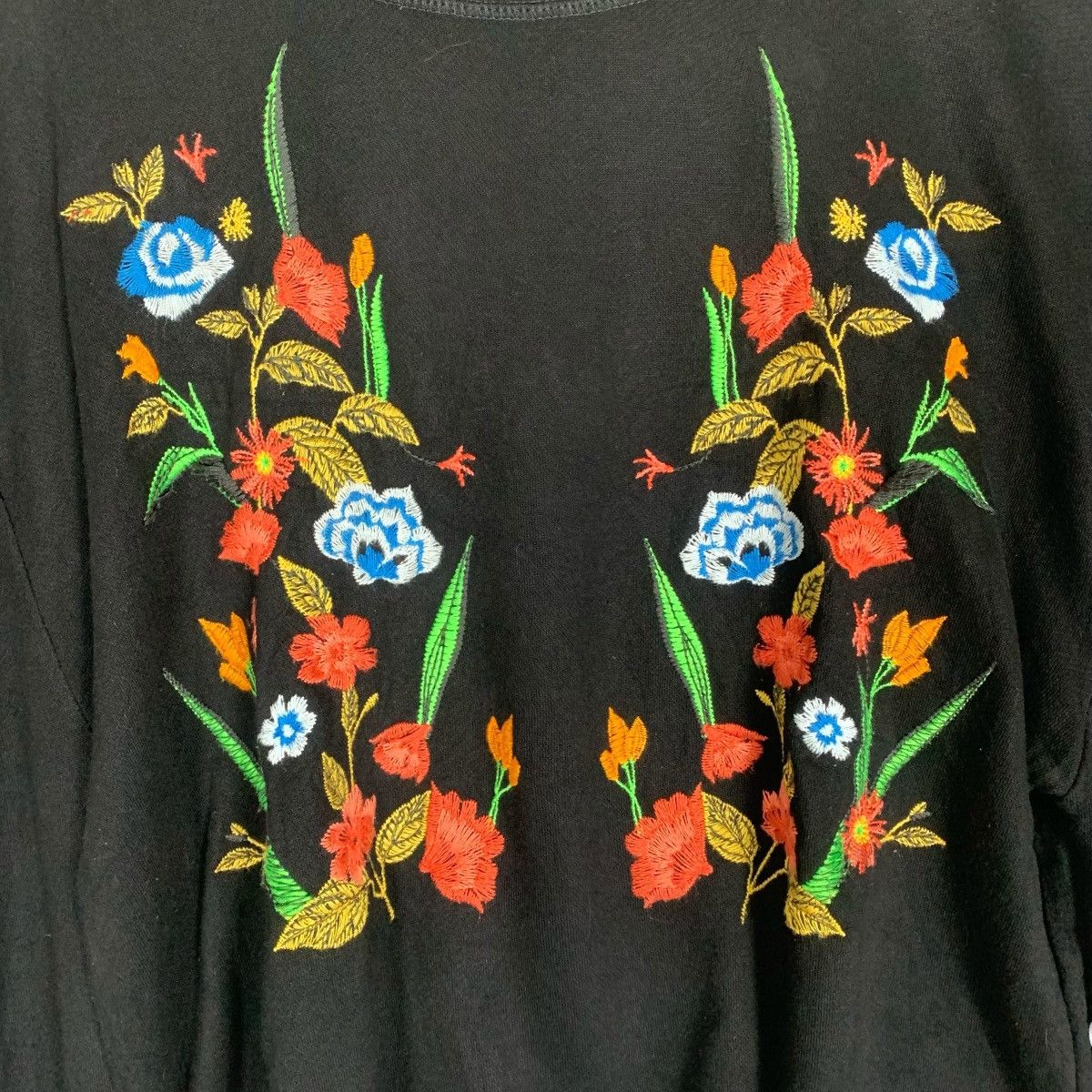 Zara Zara Clothing Floral Embroidery Floral StreetWear Sweatshirt Size M / US 6-8 / IT 42-44 - 4 Thumbnail