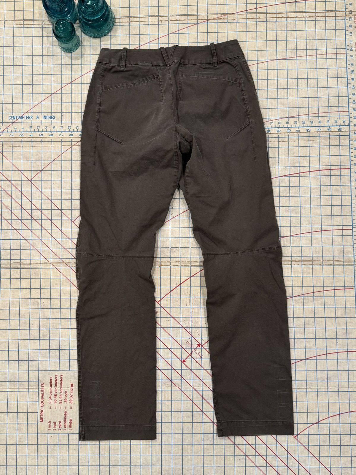 Arc'teryx Arc’teryx A2B Commuter Pants Women’s Size 4 Brown Trousers Size 27" / US 4 / IT 40 - 9 Thumbnail