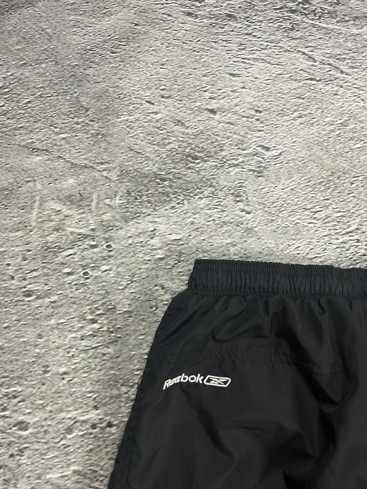 Reebok Reebok nylon track pants parachute black Y2K reflective Size US 30 / EU 46 - 7 Thumbnail