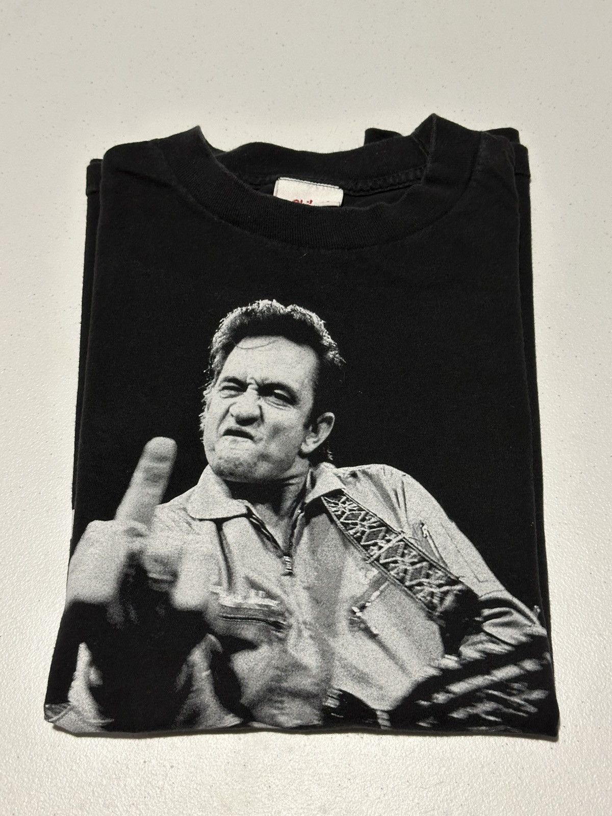 Band Tees Vintage y2k Jonny cash middle finger graphic band T-shirt Size US M / EU 48-50 / 2 - 7 Thumbnail