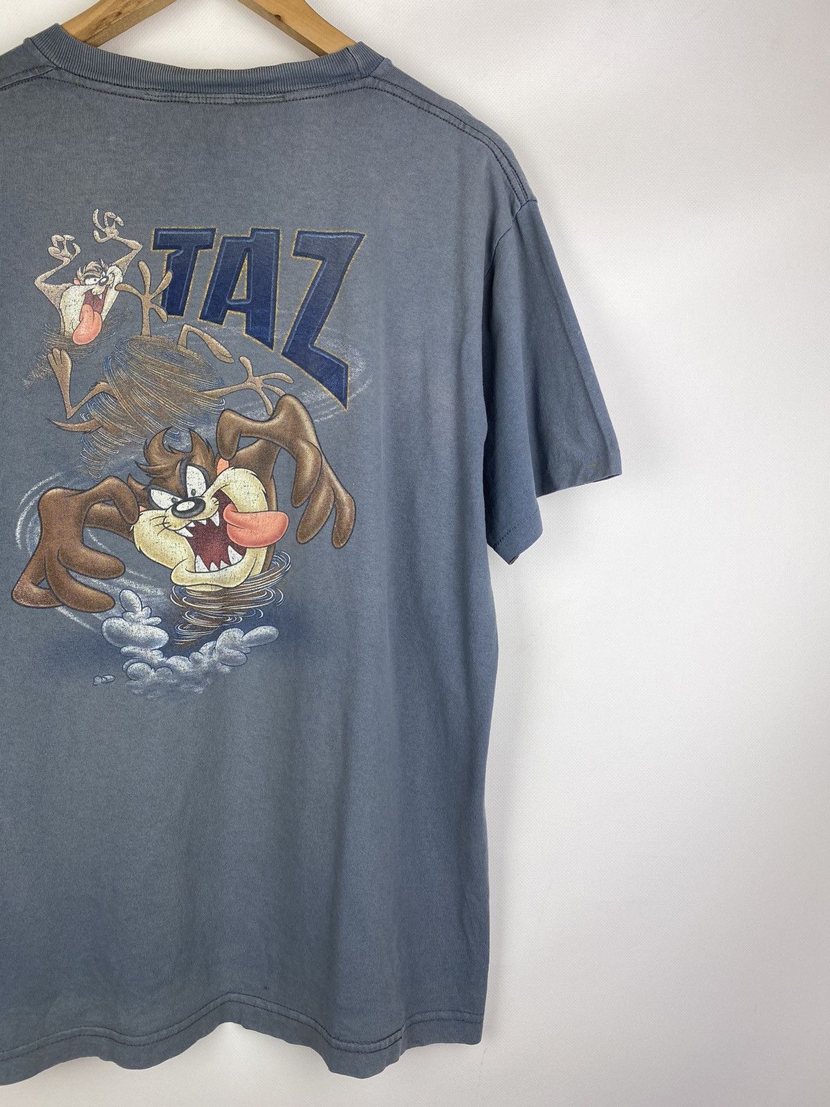 Vintage Warner Bros. TAZ Tasmanian Devil vintage 1997 t shirt Size US XL / EU 56 / 4 - 13 Thumbnail