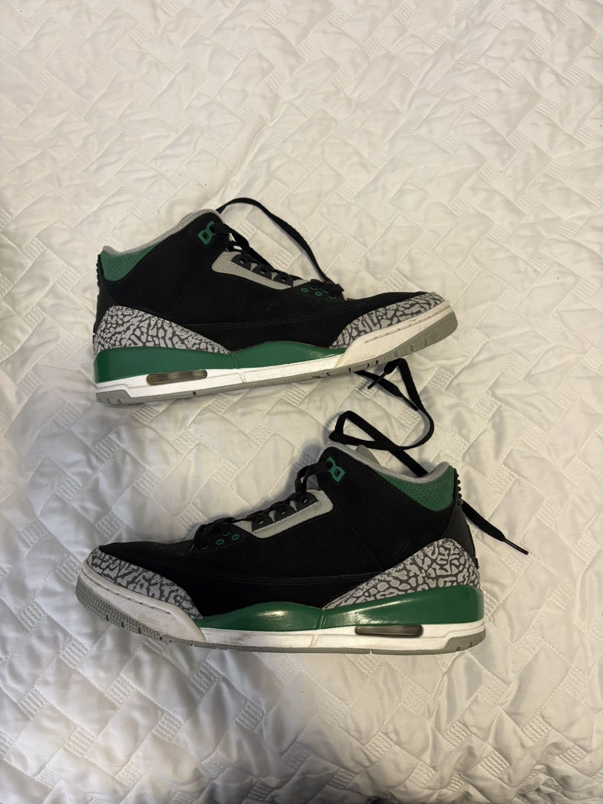 Jordan Brand Ajr Jordan 3 Retro Pine Green Size US 10 / EU 43 - 1 Thumbnail