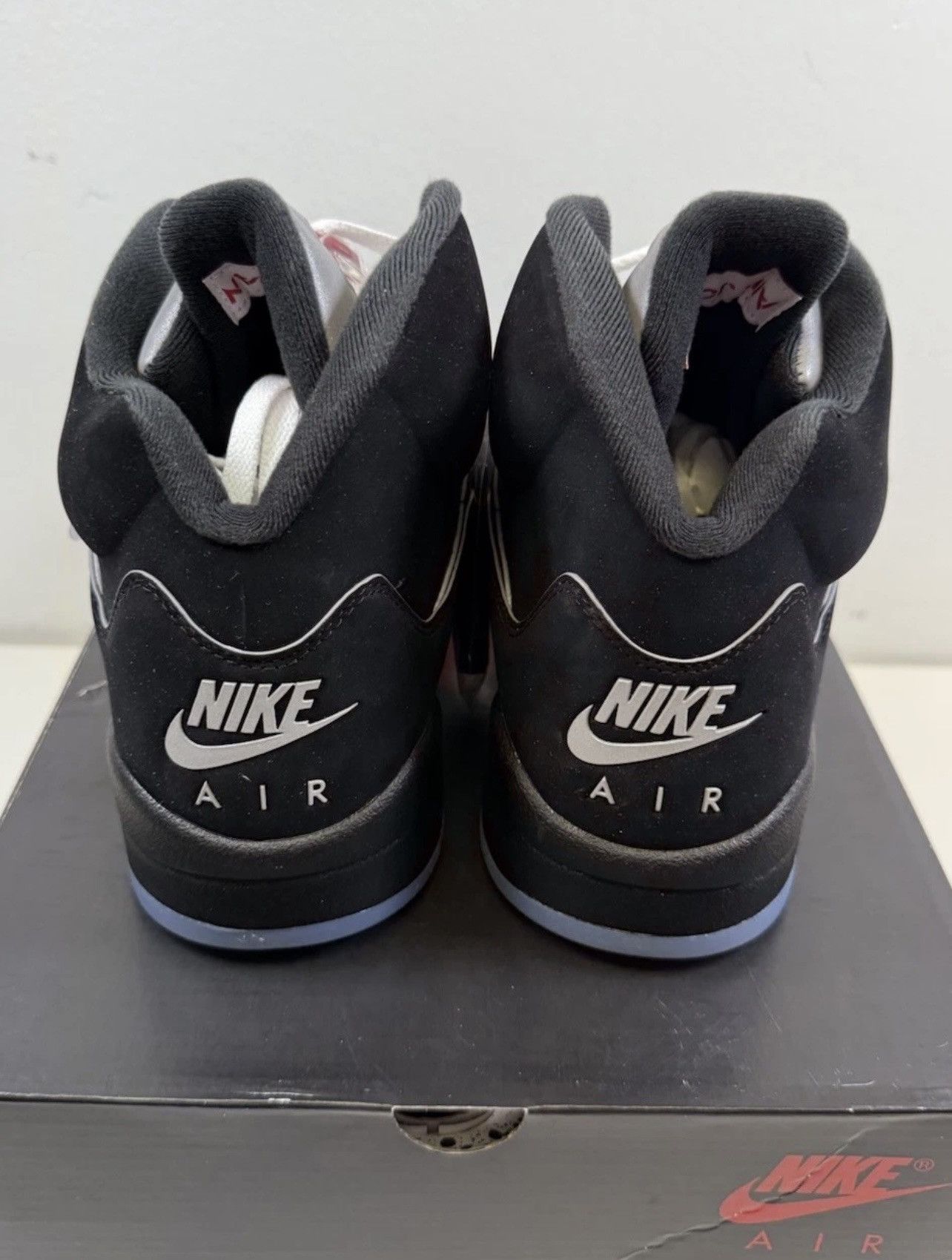 Jordan Brand Jordan 5 retro black metallic Sz 12 Size US 12 / EU 45 - 3 Thumbnail