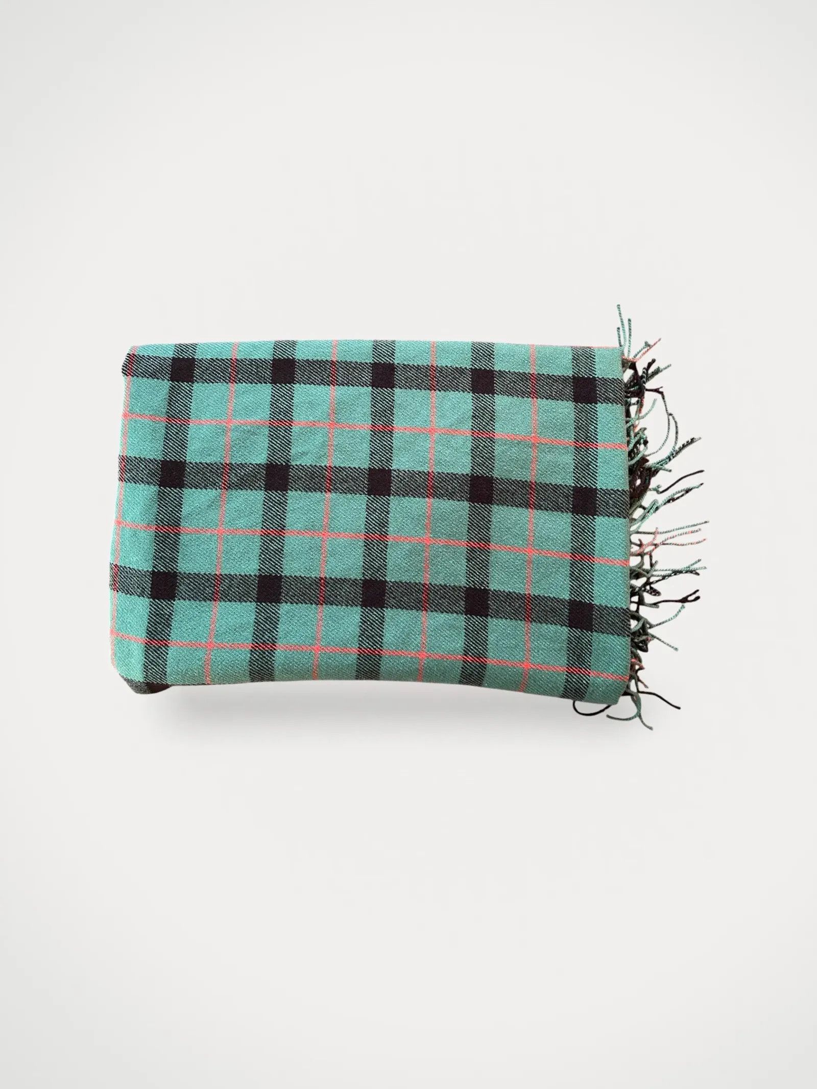 Uniqlo J.W. Anderson x Uniqlo Scarf Size ONE SIZE - 1 Thumbnail