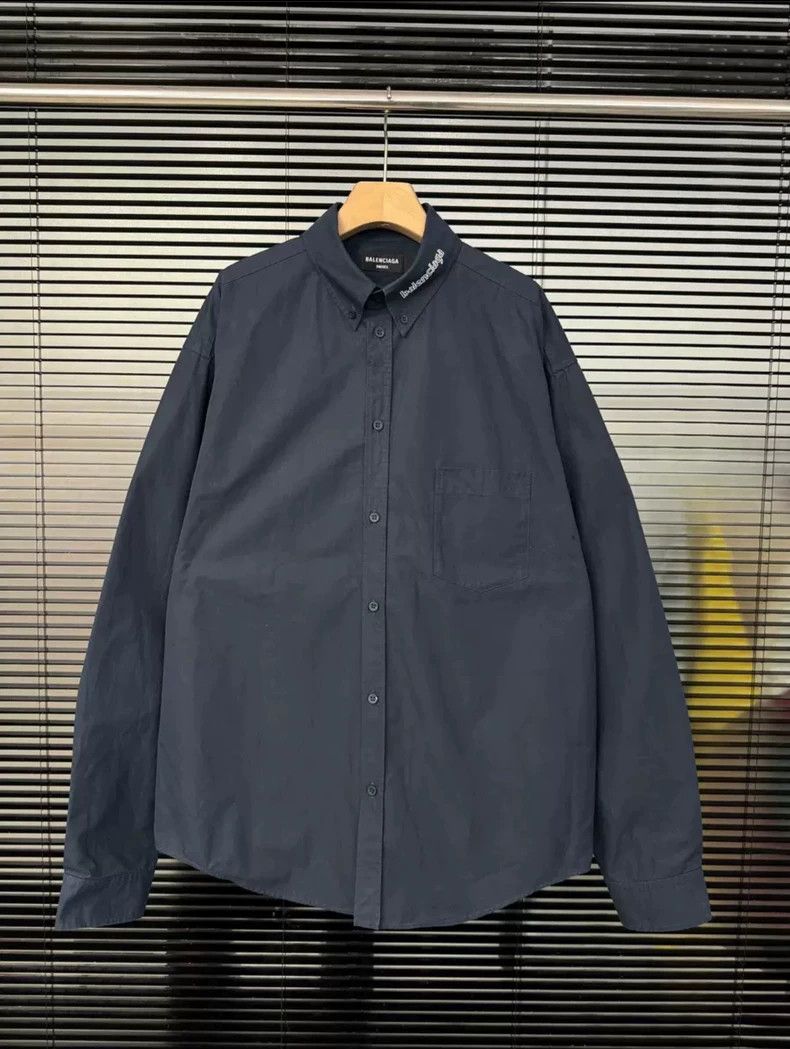 Balenciaga Balenciaga size 38 Embroidered letter long sleeve shirt Size XS / US 0-2 / IT 36-38 - 1 Thumbnail