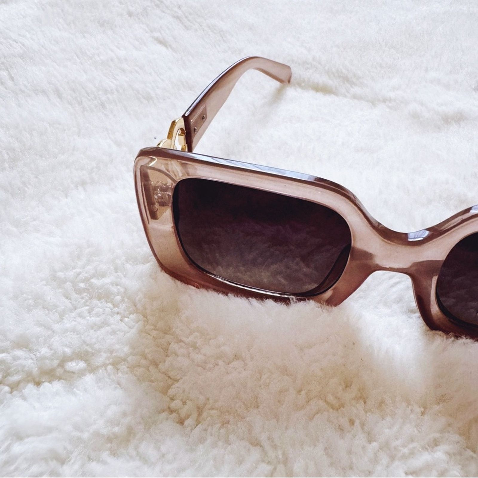 Other Camille Clear Tan Oversized Square Sunglasses Size ONE SIZE - 3 Thumbnail