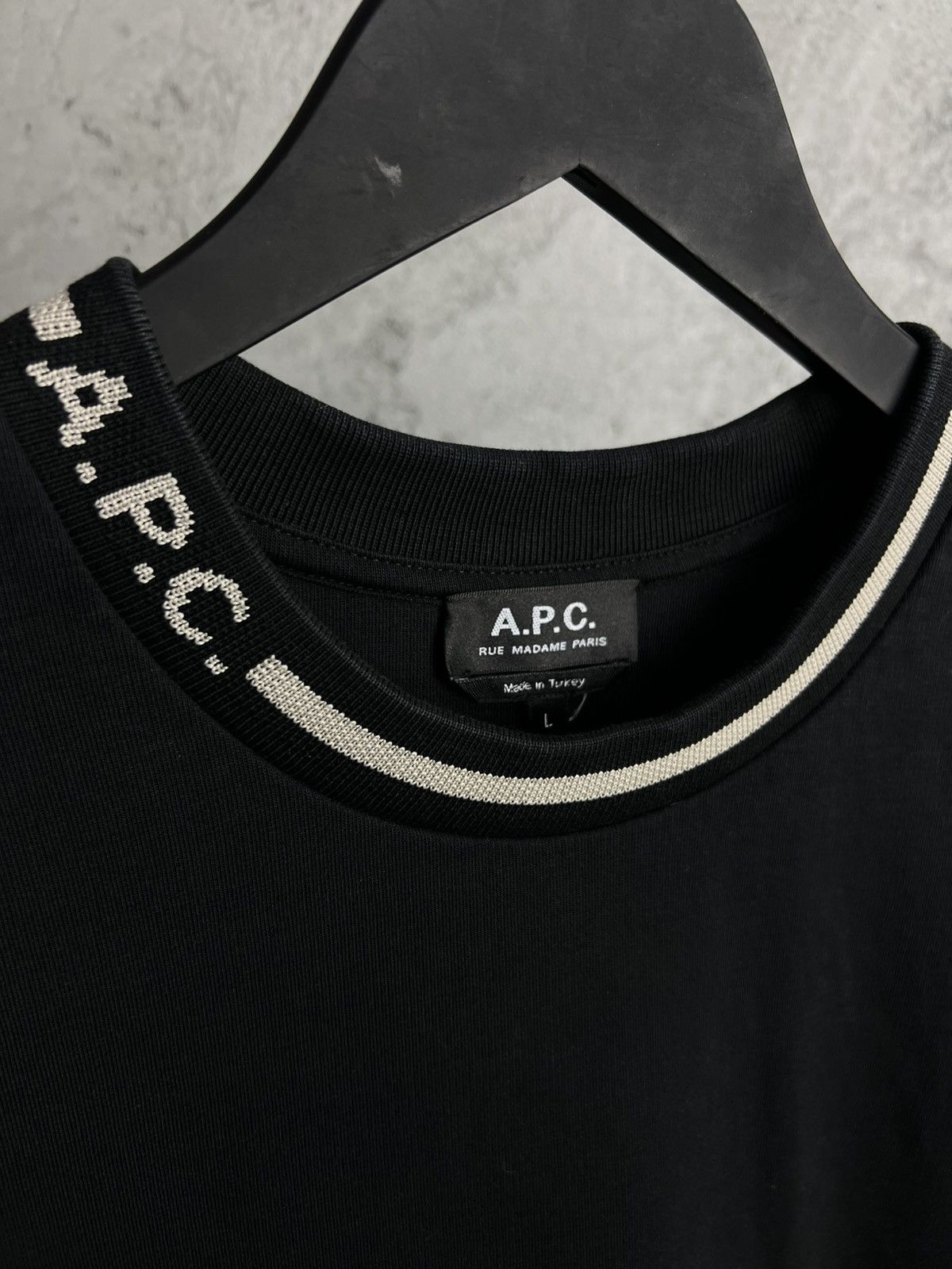 A.P.C. A.P.C black slim-fit sweatshirt L Size US L / EU 52-54 / 3 - 2 Thumbnail