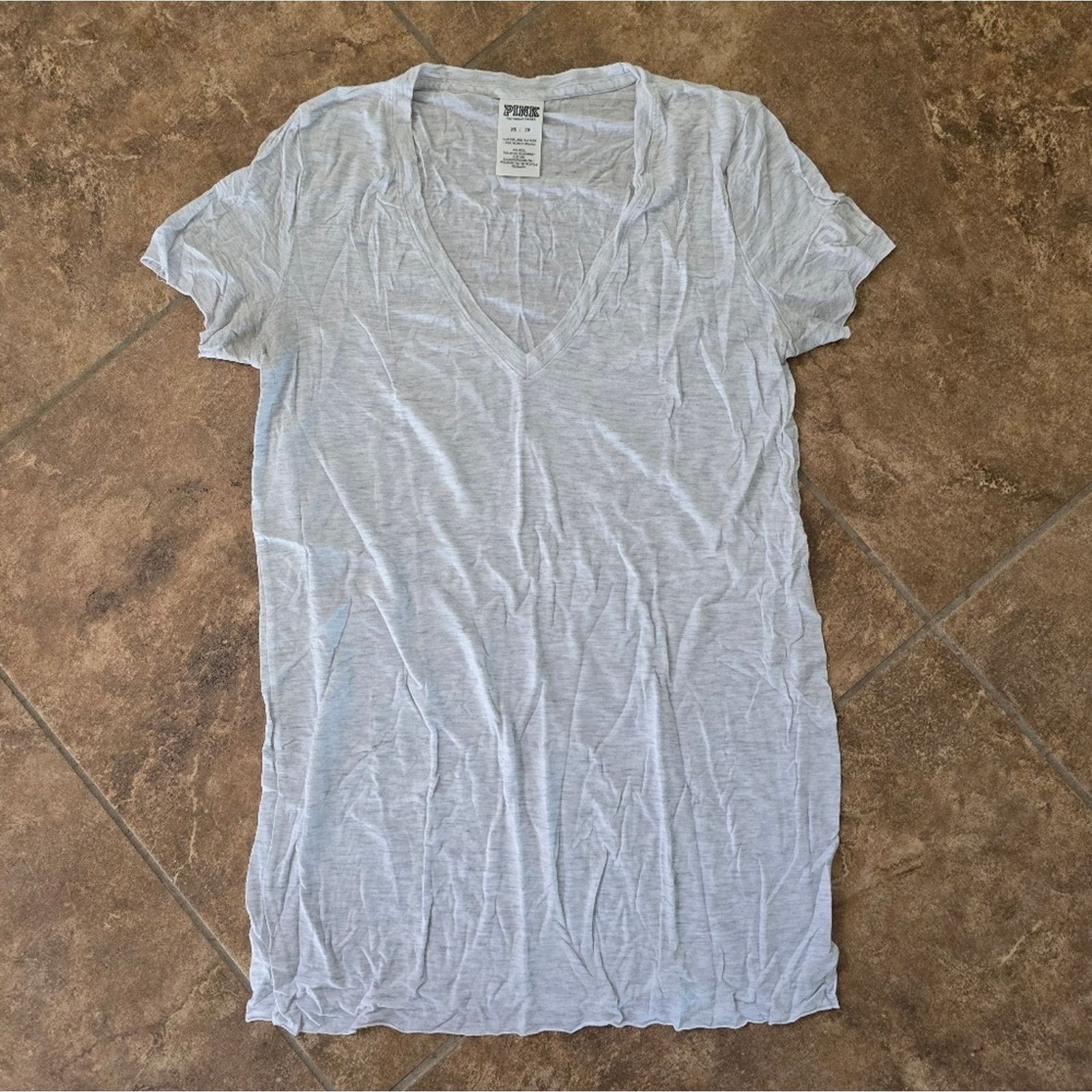 Victoria's Secret Light Grey Long VS Short Sleeve Size XS / US 0-2 / IT 36-38 - 1 Thumbnail