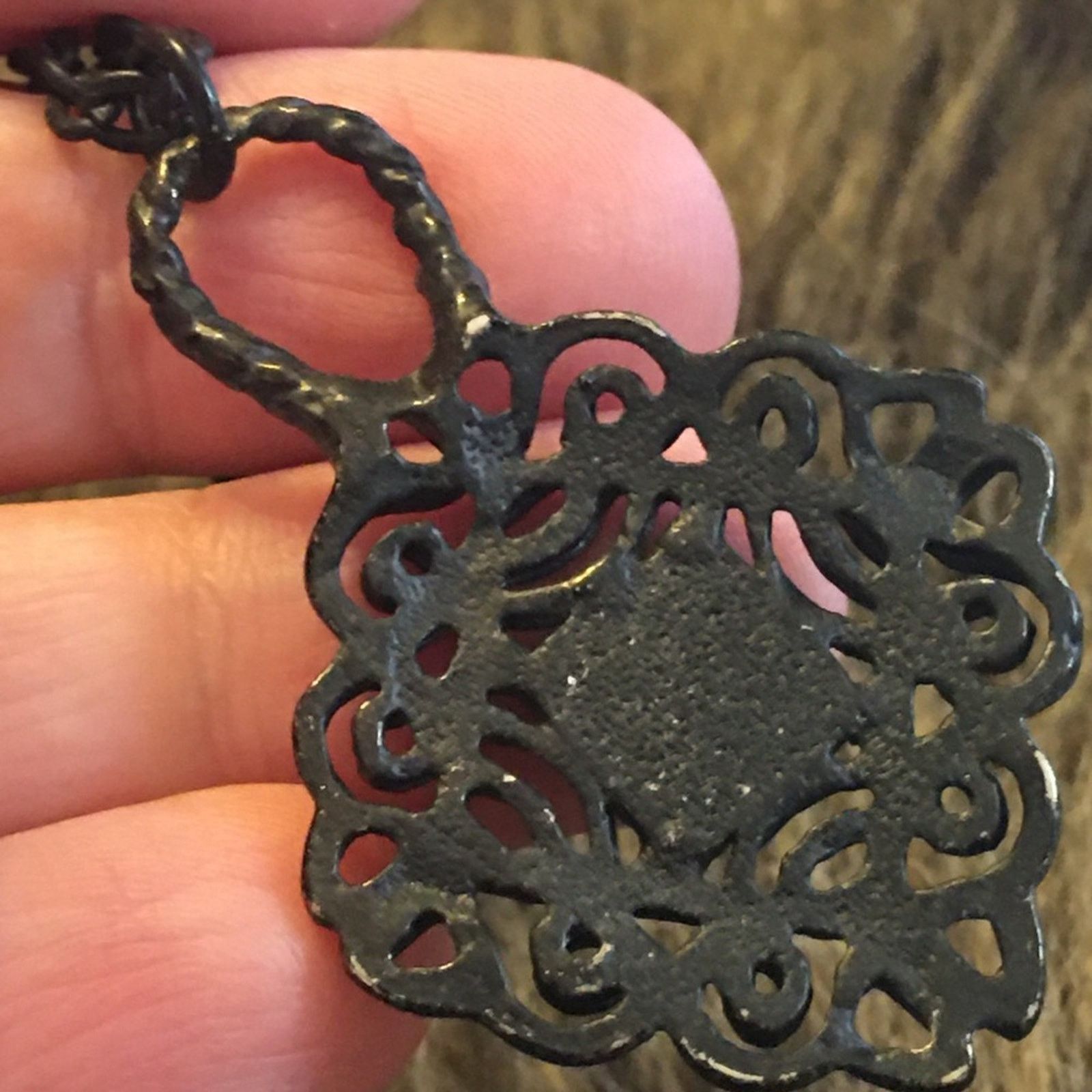 Jewelry Matte black stone accent amulet on chain Size ONE SIZE - 7 Thumbnail