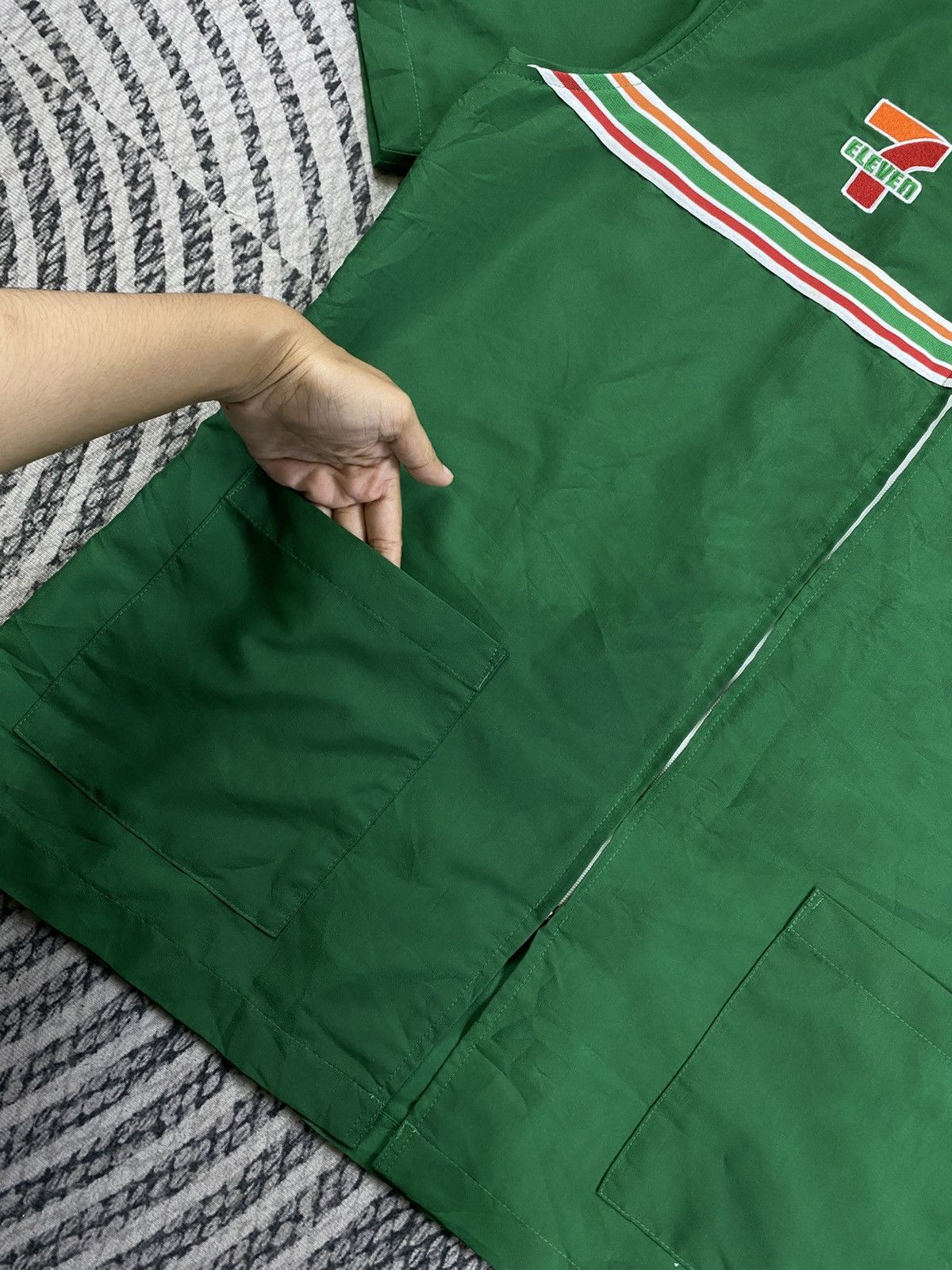 Japanese Brand Vtg 7 Eleven Edition Staff Uniform Workwear Jacket Size US L / EU 52-54 / 3 - 7 Thumbnail
