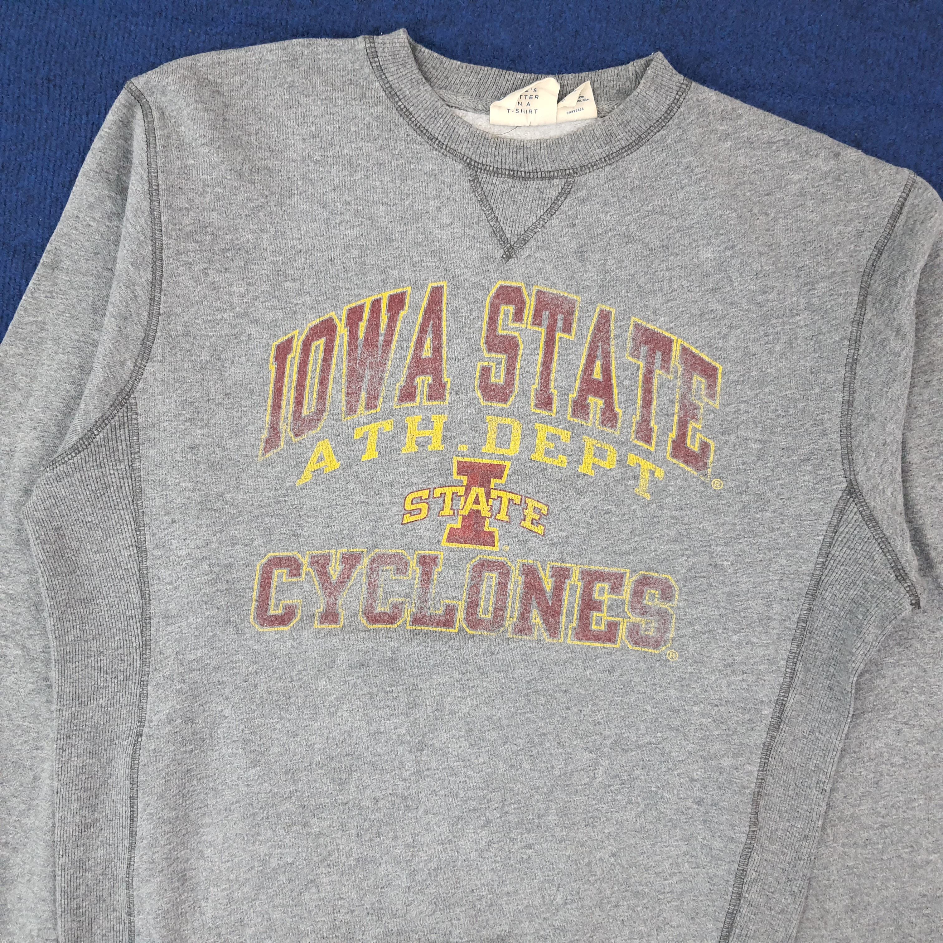 Vintage Vintage Iowa State Cyclones Football NFL Sweatshirt C225N4 Size US M / EU 48-50 / 2 - 2 Thumbnail