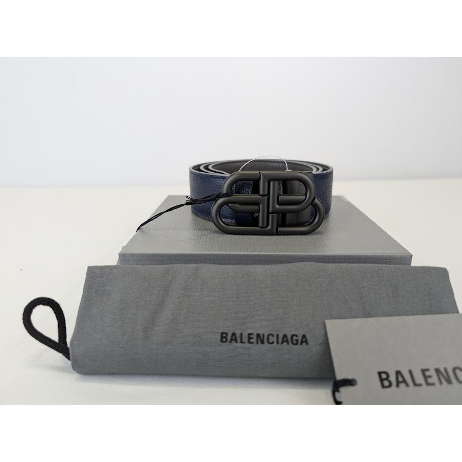 Pre-owned Balenciaga O1rshd1 Q:3 / Size: 110cm / Bb Reversible Belt Grey & Navy In Blue