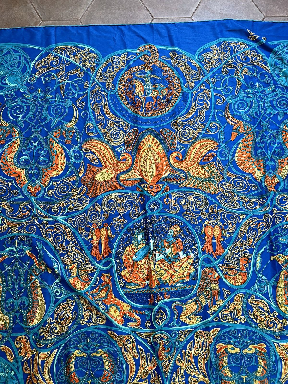 Hermes VINTAGE AUTHENTIC 100% SILK LA CHARMANTE AUX ANIMAUX SCARF Size ONE SIZE - 4 Thumbnail
