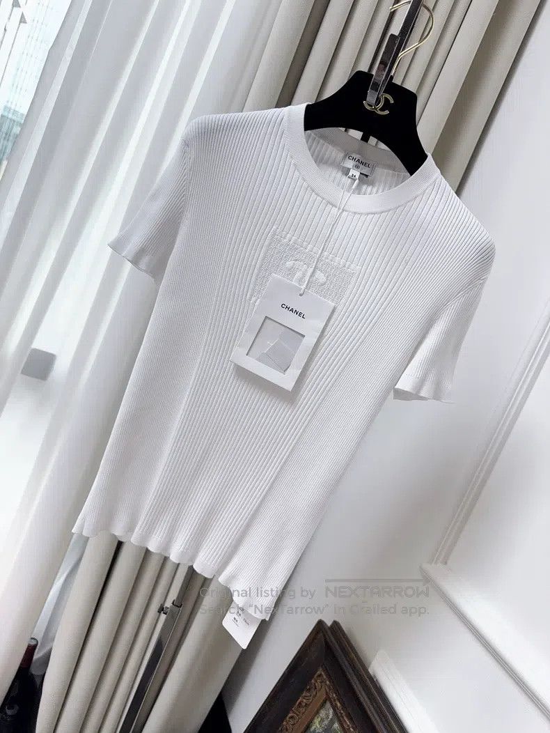 Other Chanel 25C early spring white embossed logo knitted short Size XXS / US 00 / IT 34 - 1 Thumbnail