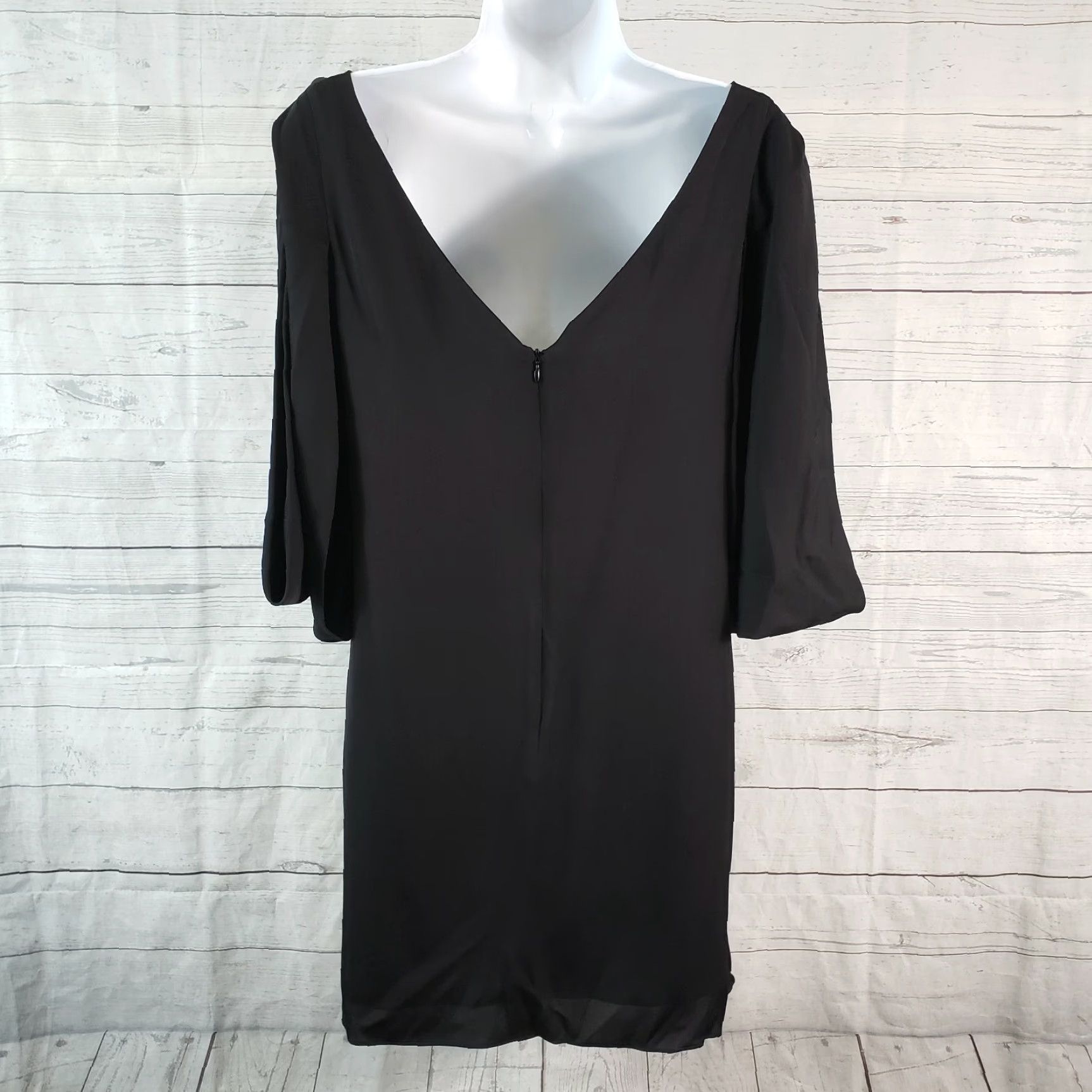 MILLY Milly Monarch Dress Sz 6 Solid Black Silk Blend V-Neck Back Half Sleeve Mini Dress Womens Womens Size M / US 6-8 / IT 42-44 - 4 Thumbnail