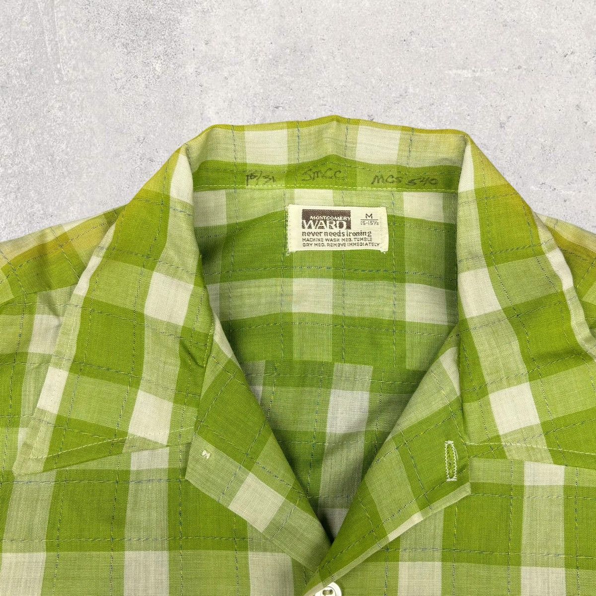 Vintage 1960s Vintage Green Plaid Shirt Size US M / EU 48-50 / 2 - 3 Thumbnail
