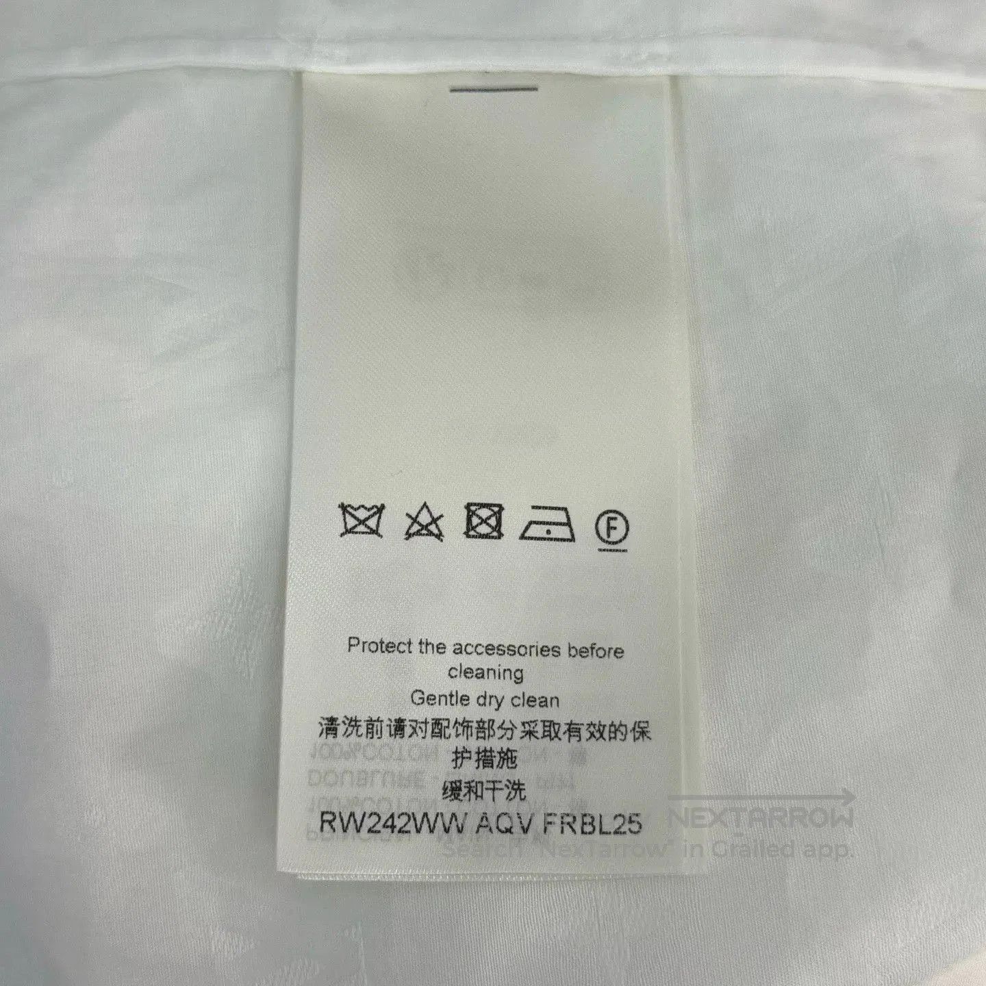 Louis Vuitton LV White Logo Pattern Button-Up Shirt. Size US XS / EU 42 / 0 - 6 Thumbnail