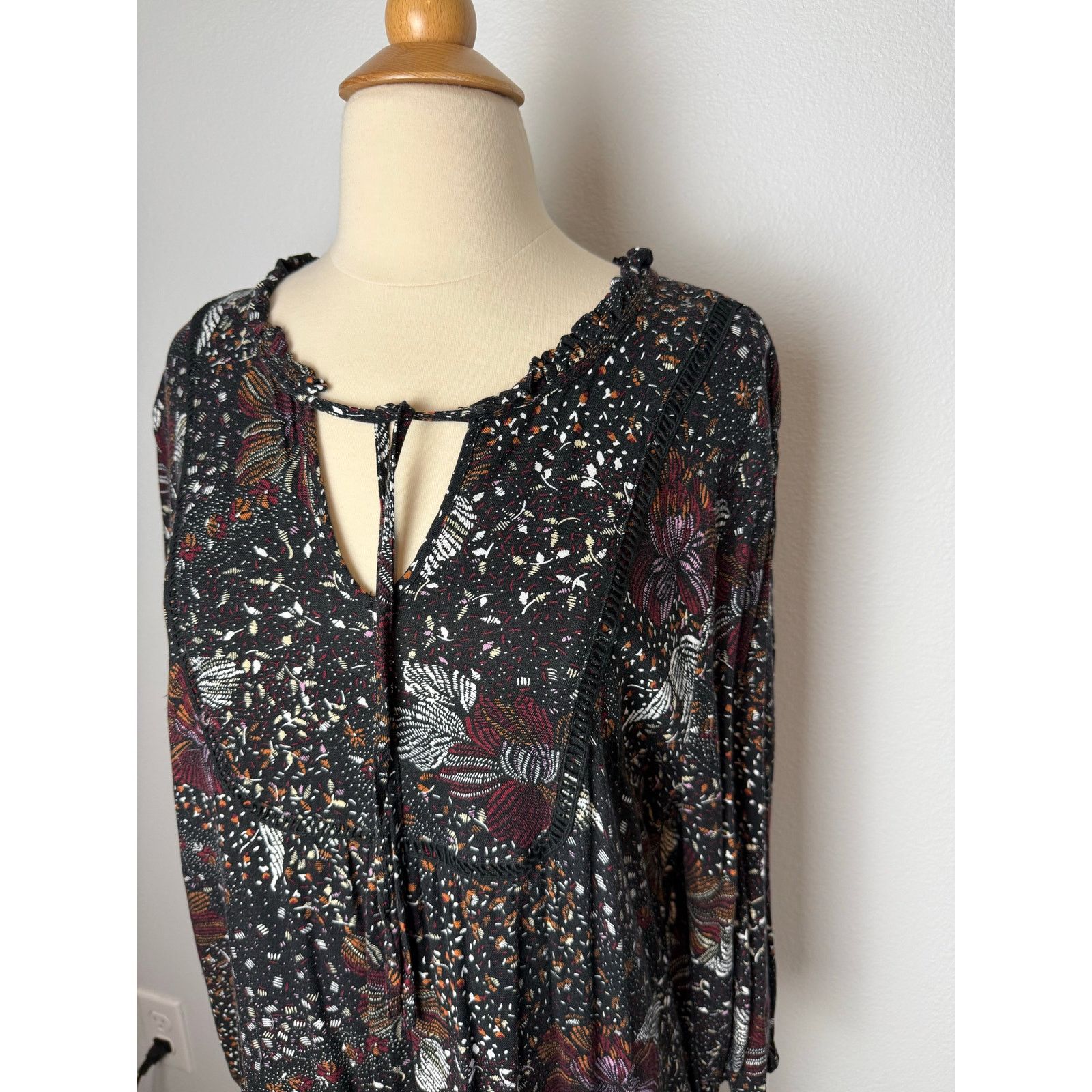 Tribal Streetwear Tribal Femme Floral Tie Front Long-sleeve Dress, Sz XL Size XL / US 12-14 / IT 48-50 - 2 Thumbnail