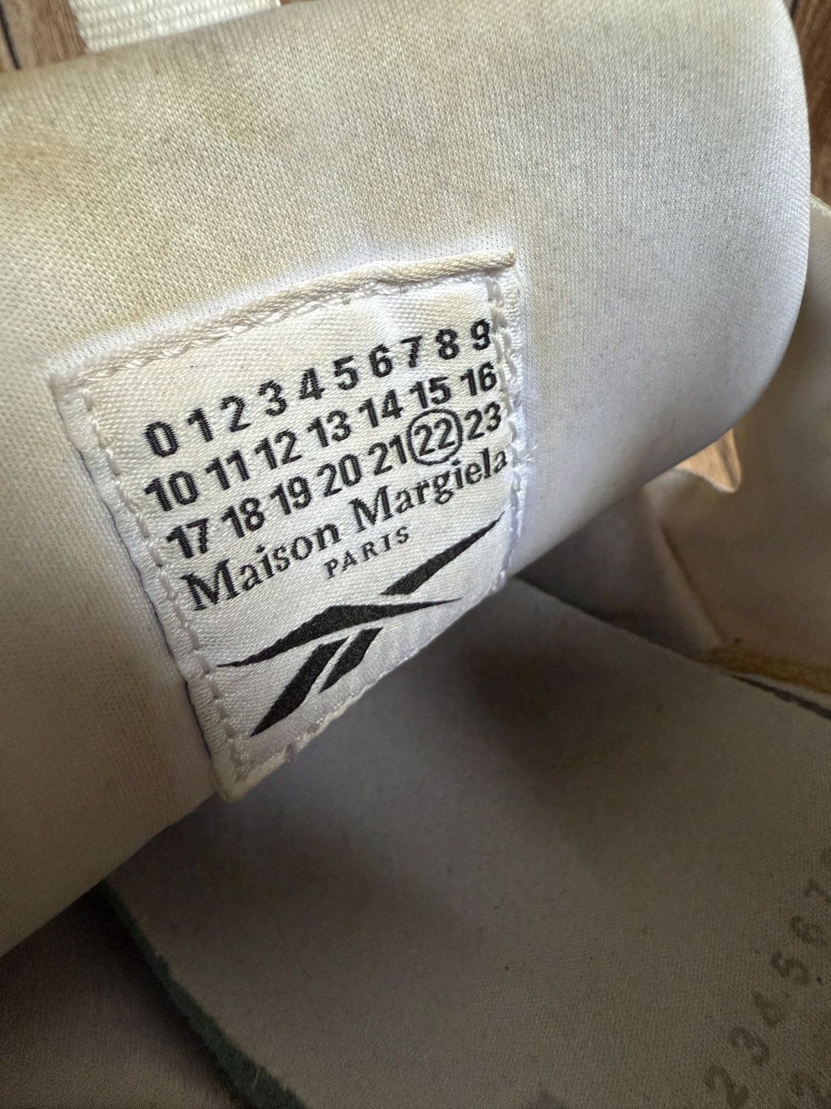 Maison Margiela × Reebok (memory of white) instapump fury sneaker Size US 10 / EU 43 - 6 Thumbnail