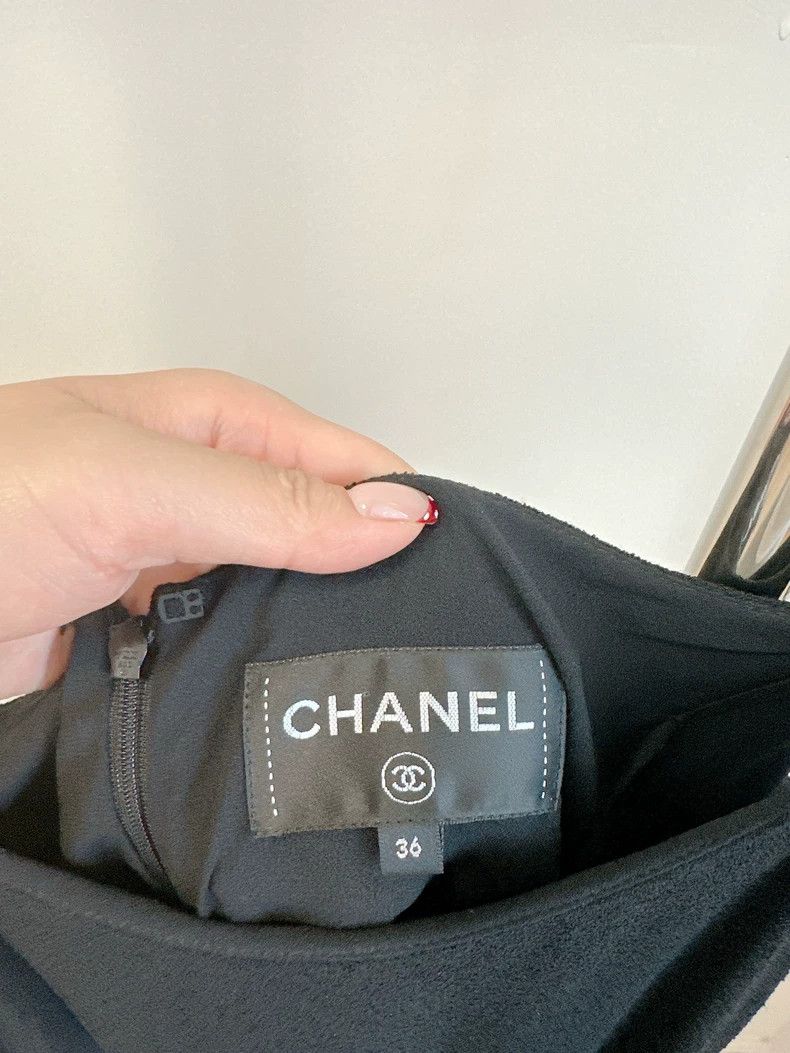 Chanel Chanel Double C pearl jumpsuit Size 24" / US 00 / IT 34 - 4 Thumbnail