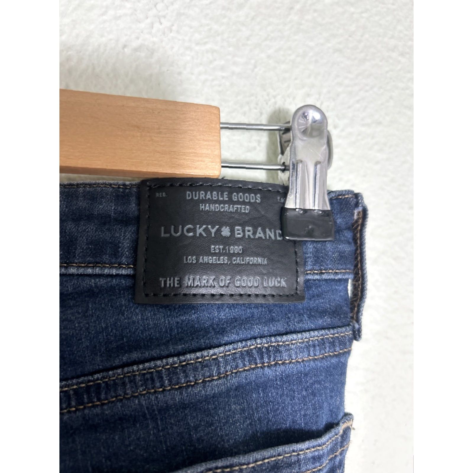 Lucky Brand VINTAGE Lucky Brand Bridgette Skinny Jeans Dark Wash Womens Size 4 Raw Hem Blue 90s Mens Womens Girls Size 27" / US 4 / IT 40 - 7 Thumbnail