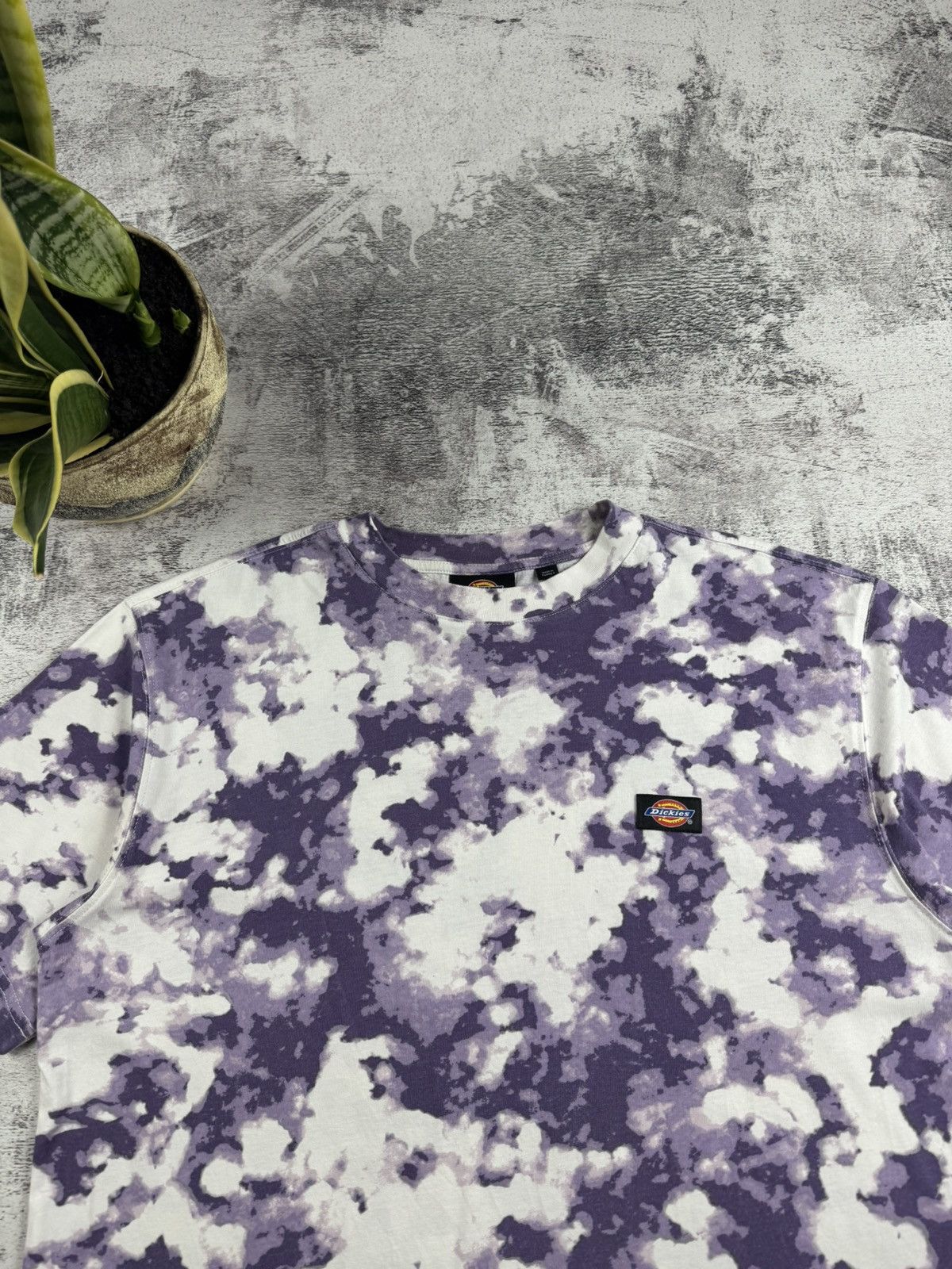 Dickies Dickies Sunburg Tie Dye Purple Medium Skate Rap Jersey Hip Hop Tee T Shirt Size US M / EU 48-50 / 2 - 6 Thumbnail