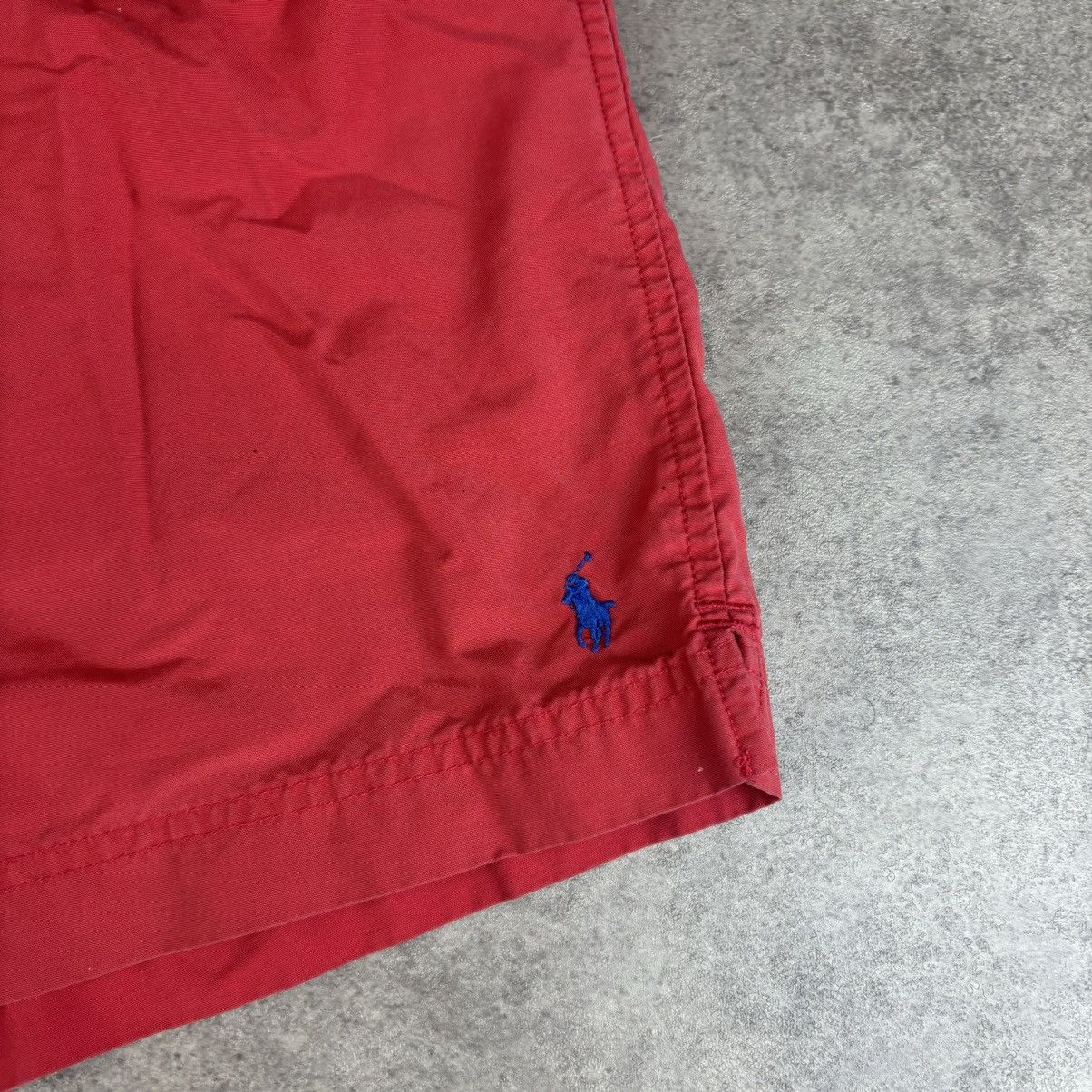 Polo Ralph Lauren Polo Ralph Lauren Men's Red Solid 5.5" Swim Shorts Large Size US 32 / EU 48 - 3 Thumbnail