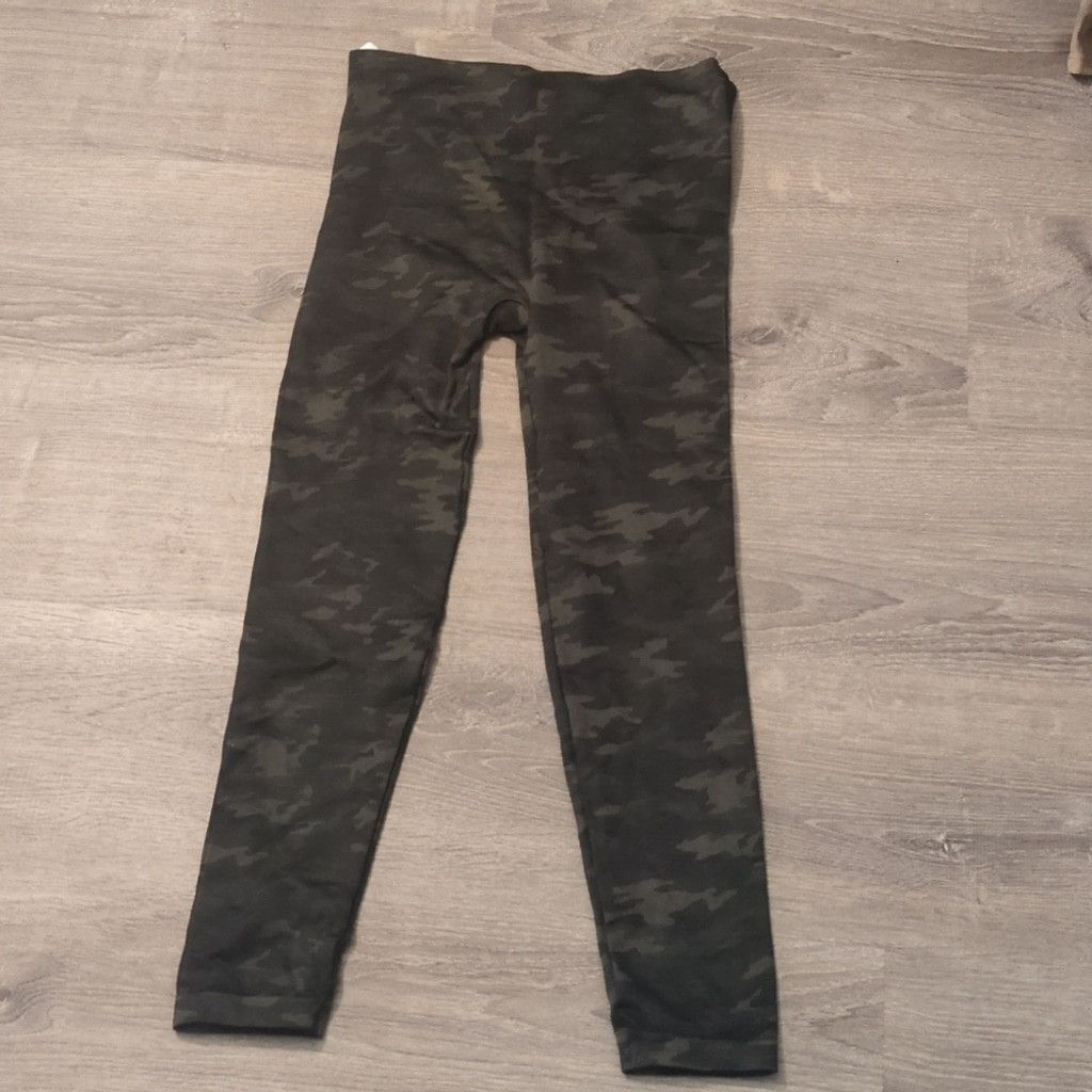 Spanx Spanx green camo leggings size XL Size 29" - 4 Thumbnail