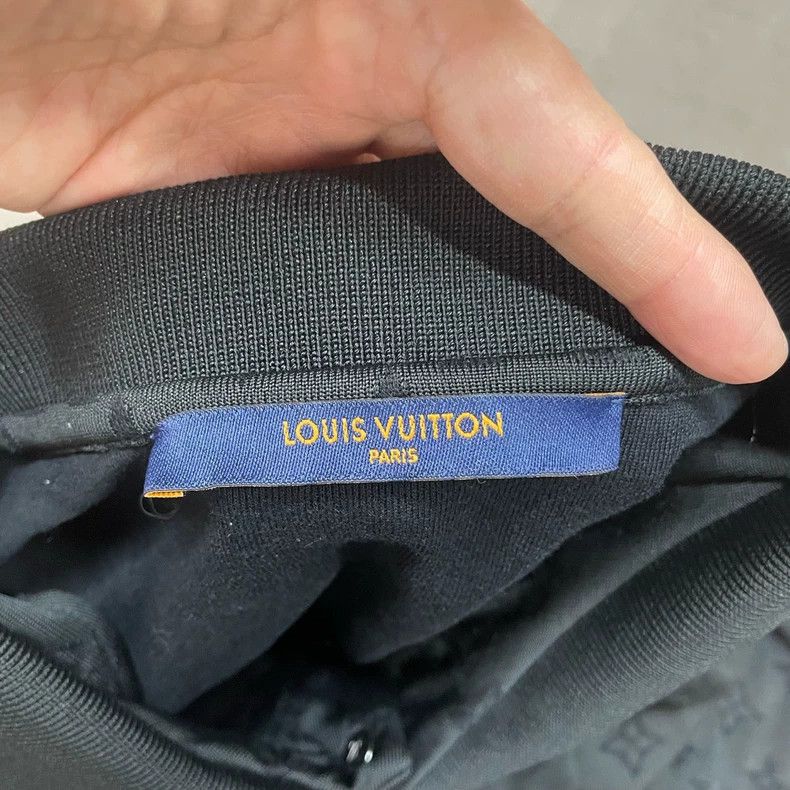 Louis Vuitton Louis Vuitton Black full print NBA co-branded shirt Size US XL / EU 56 / 4 - 5 Thumbnail