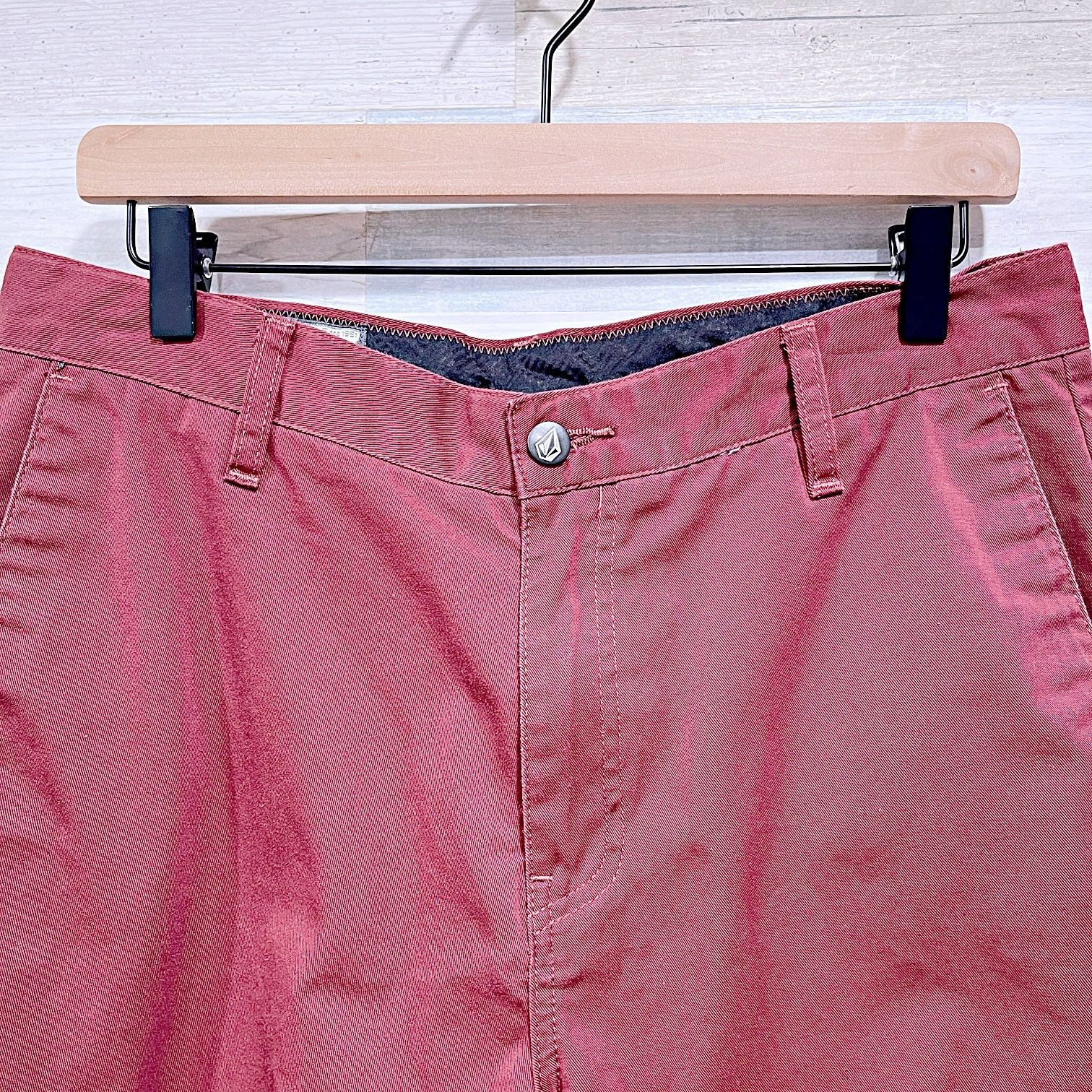 Volcom Volcom Frickin Chino Shorts Red 10.5" Mens 32 Size US 32 / EU 48 - 2 Thumbnail